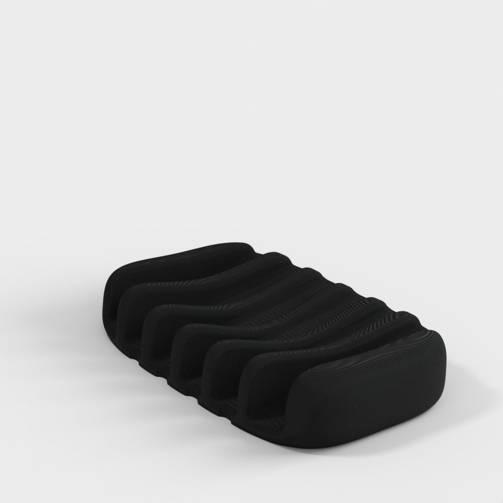 Self-draining soap shelf Designed for large soaps
