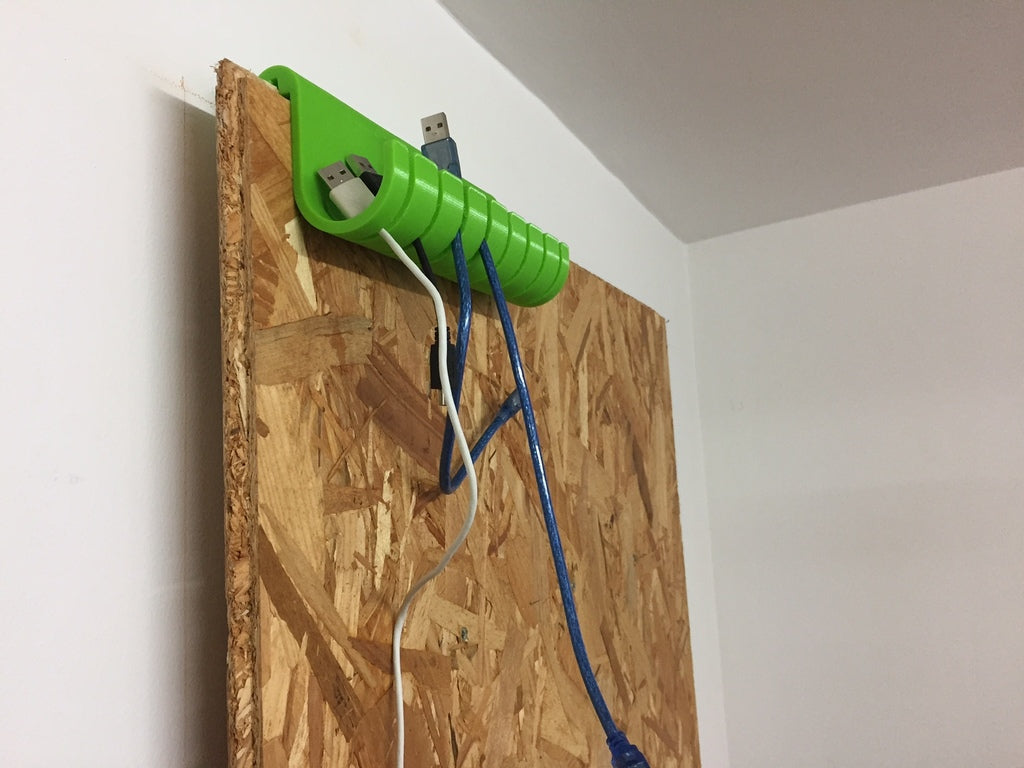 USB cable holder for OSB wood boards