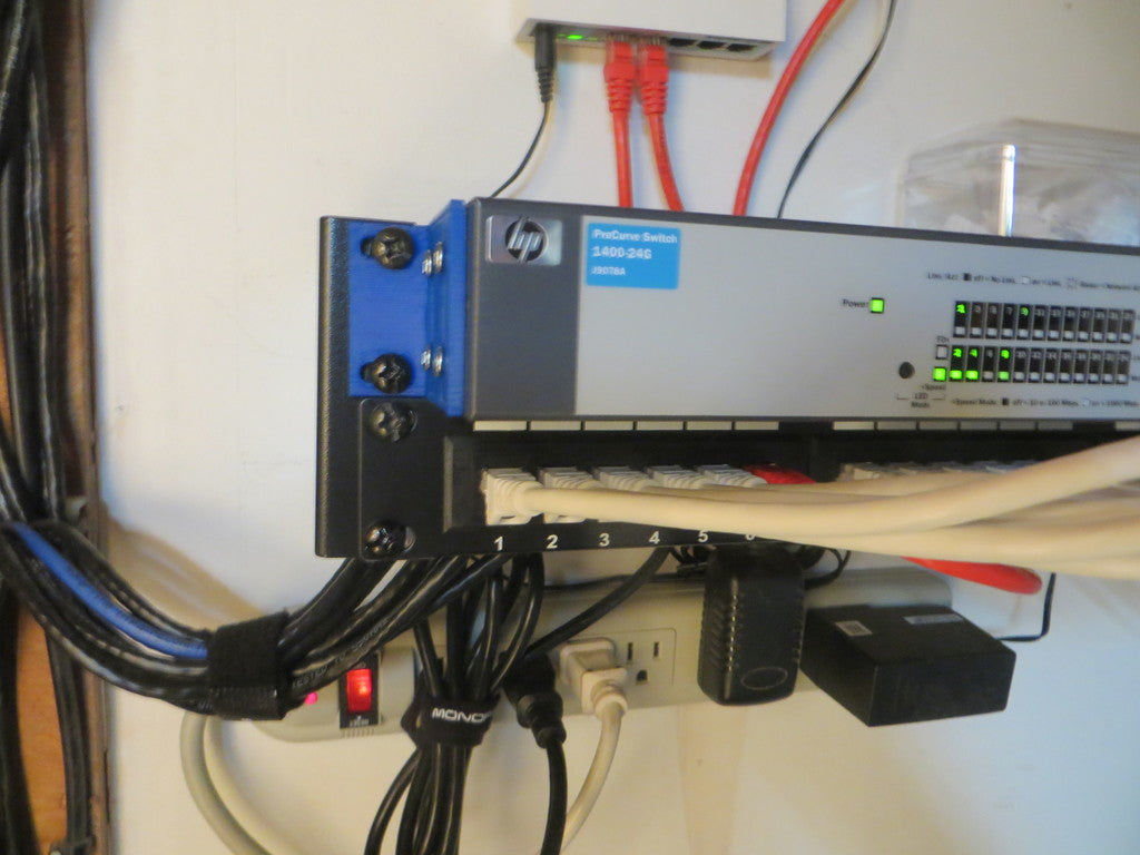 1U Switch mounting for HP 1400 24g ProCurve Switch