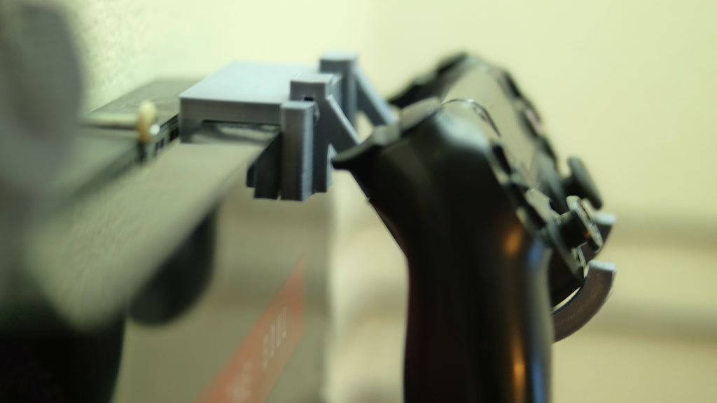 PS4 Controller Mount/Clip for PS4 Console