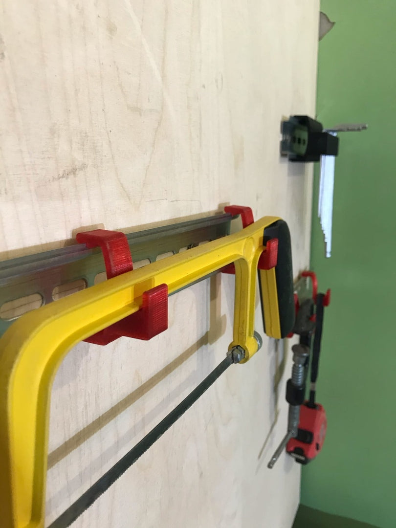 Tool holders for DIN rails