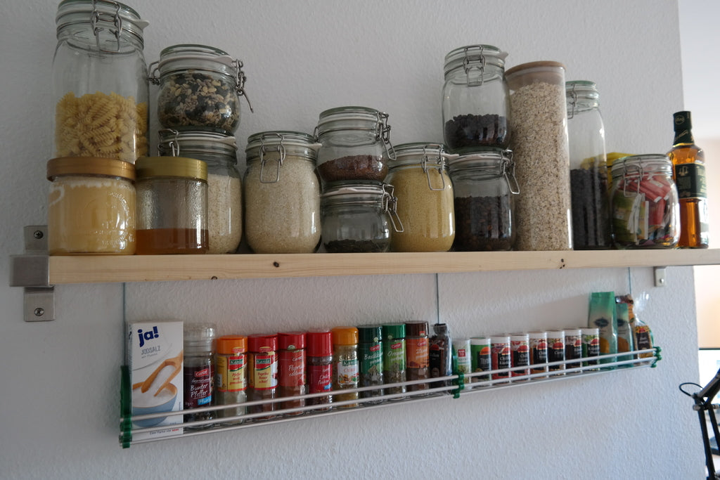 Flexible Spice Rack for the Kitchen