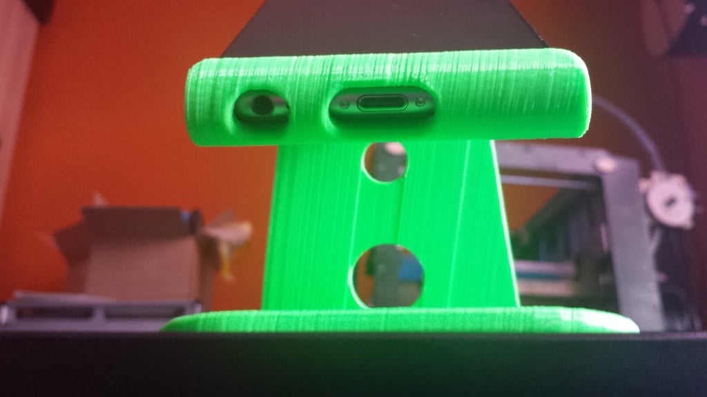 iPhone 6 stand with charger and minijack connector space