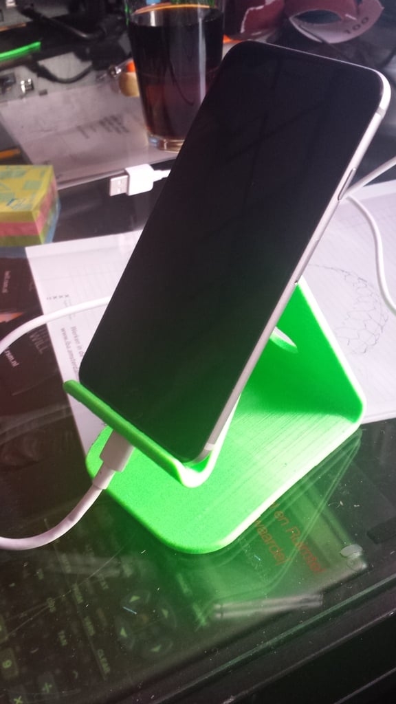 iPhone 6 stand with charger and minijack connector space