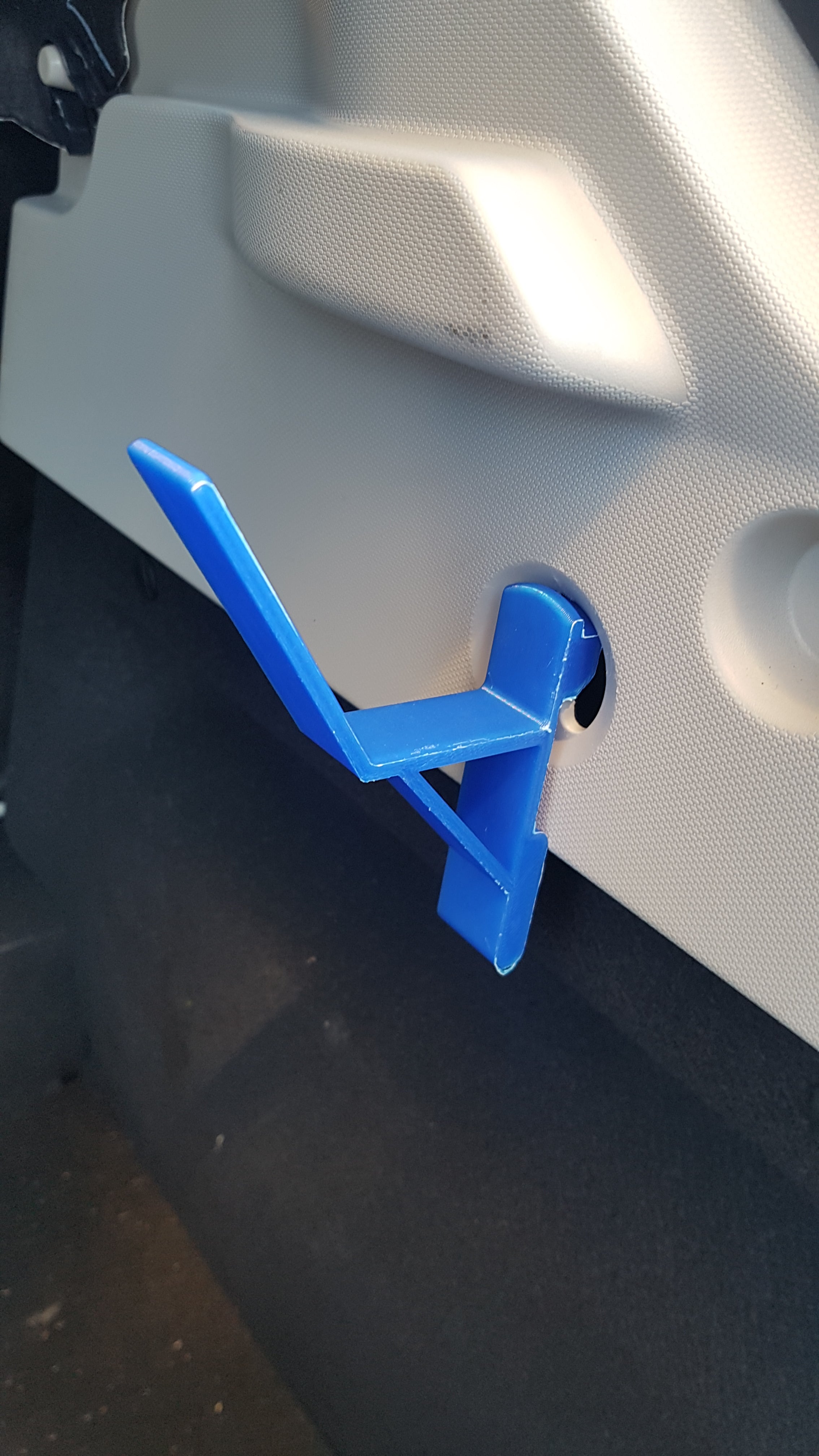 Renault Zoe Cable holder