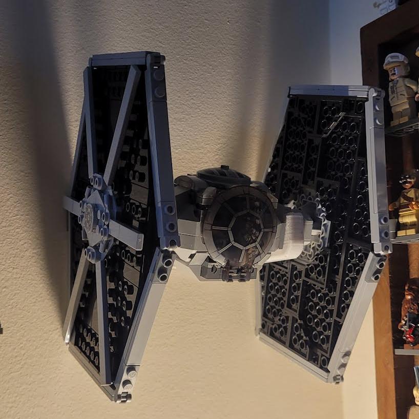 Wall mount for Lego Star Wars TIE Fighter