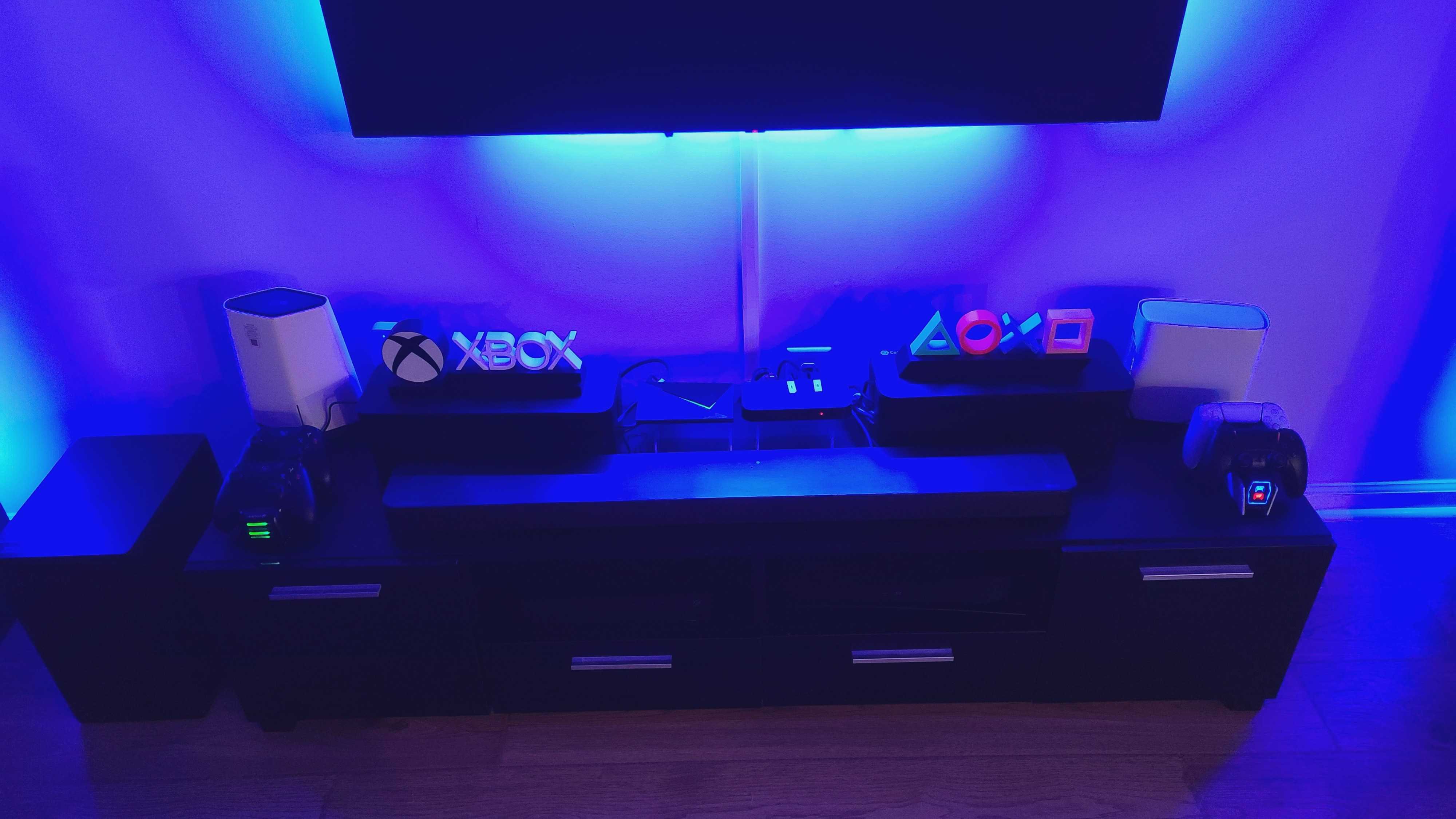 Philips Hue Play Gradient Light Tube Wall Mount