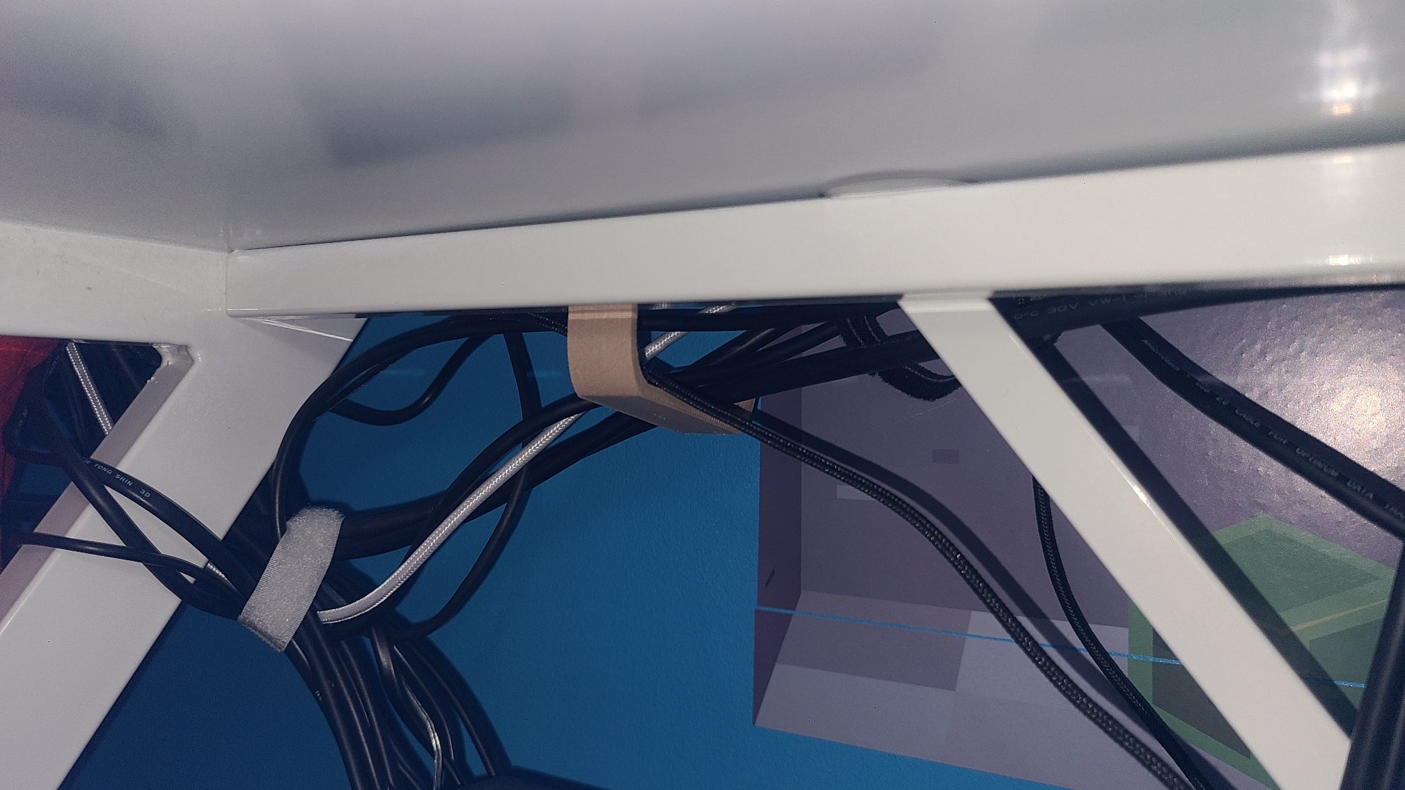 Cable hook for Effective Cable Management under the Desk