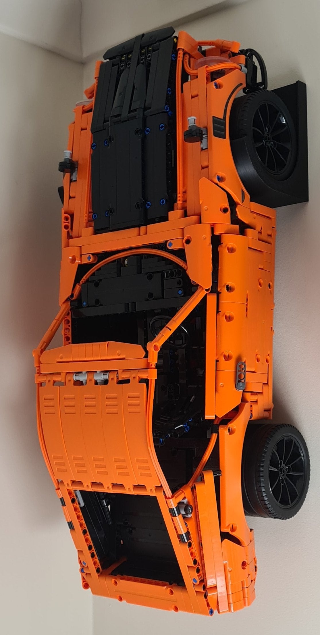 Wall mount for Lego Cars in 1:8 Scale