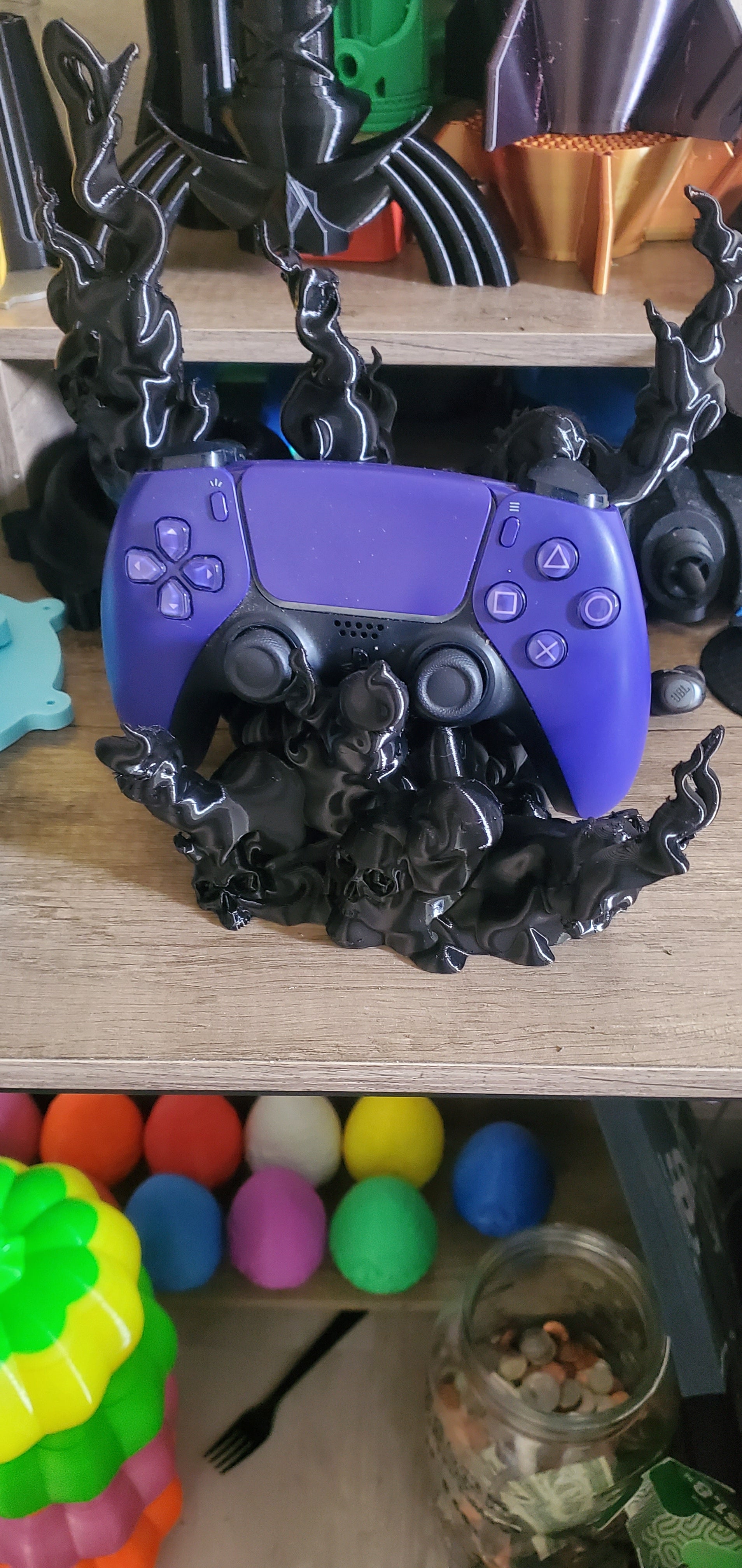 Skull Controller Stand for PS5 Xbox Switch