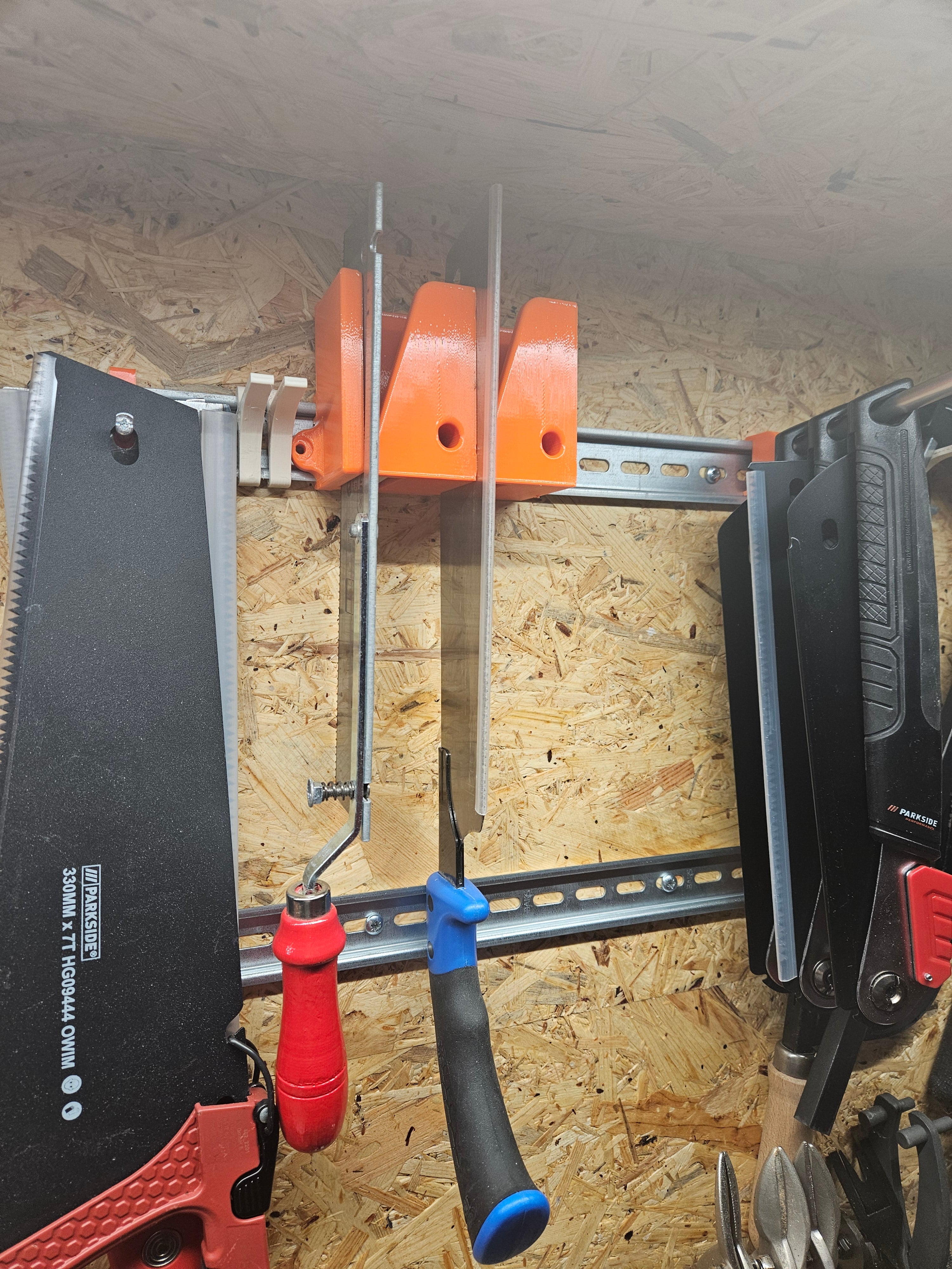 DIN Rail Saw Holder for Workshop