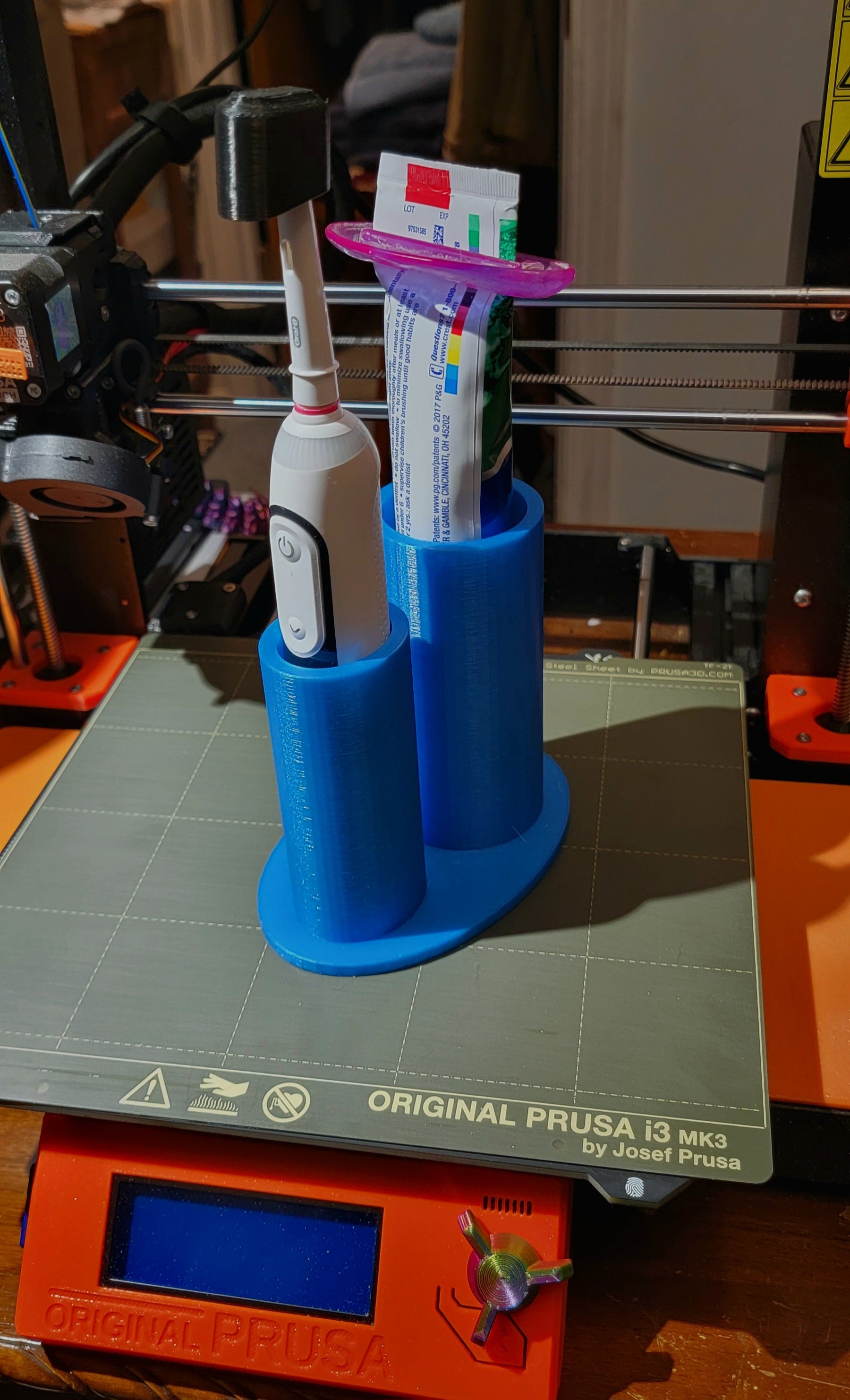 Oral B iO Holder for Toothbrush and Toothpaste