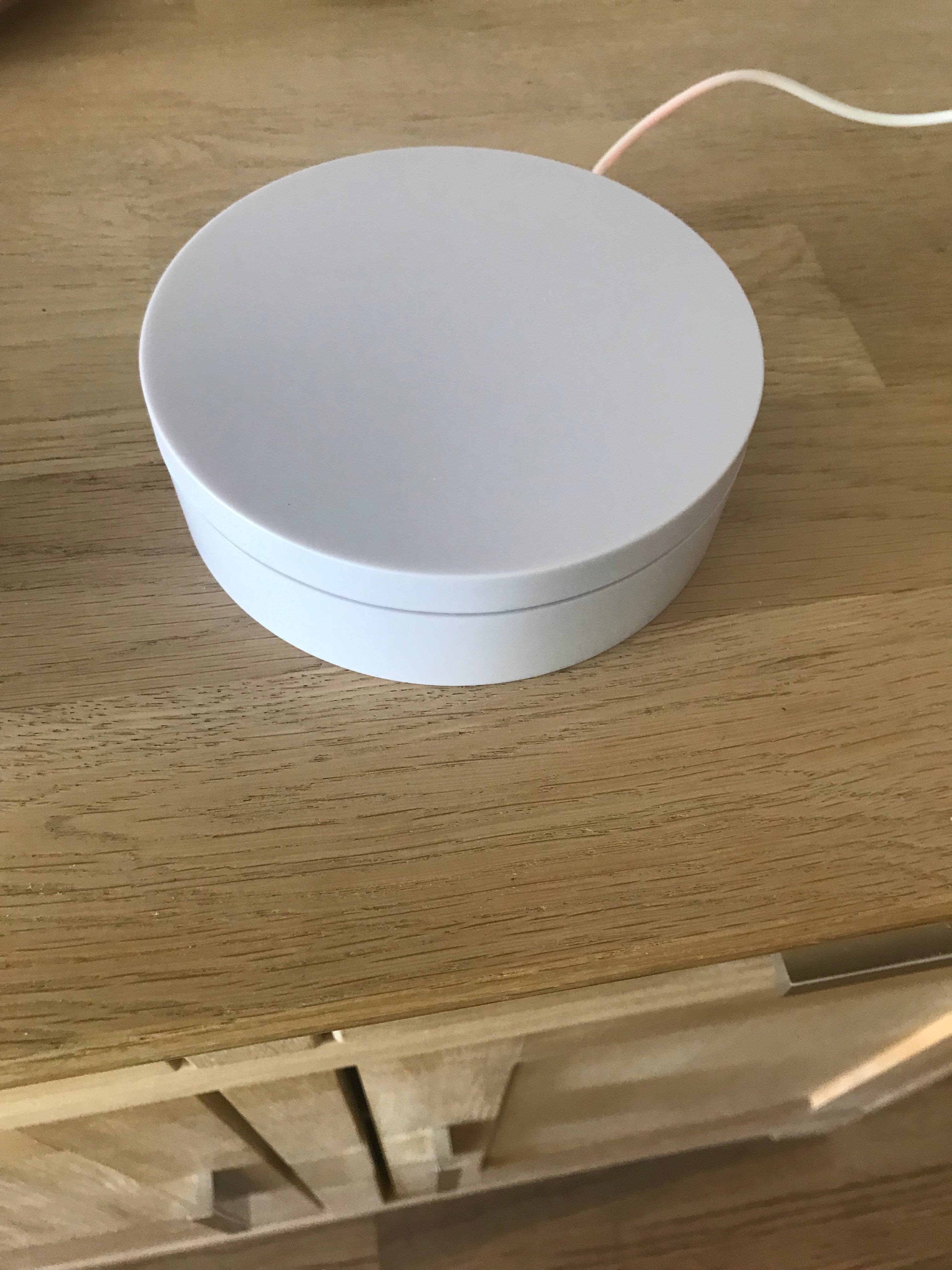 3D-Printable Rotating Plate for Display Stands