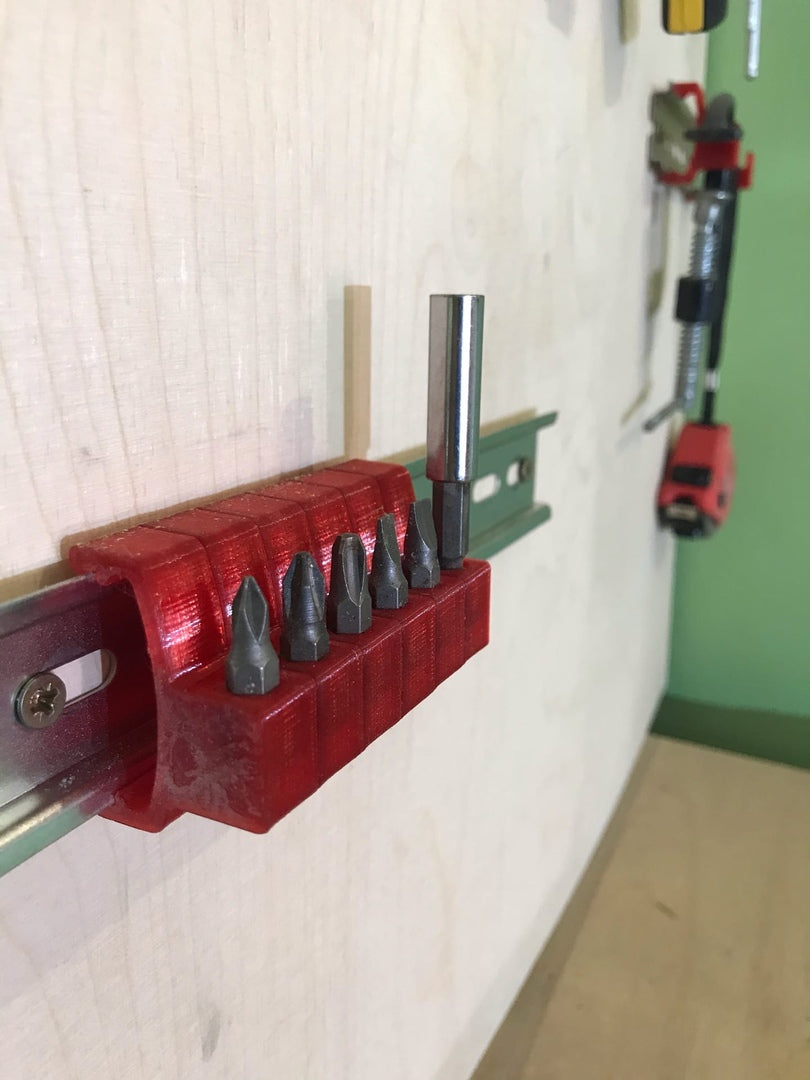 Tool holders for DIN rails