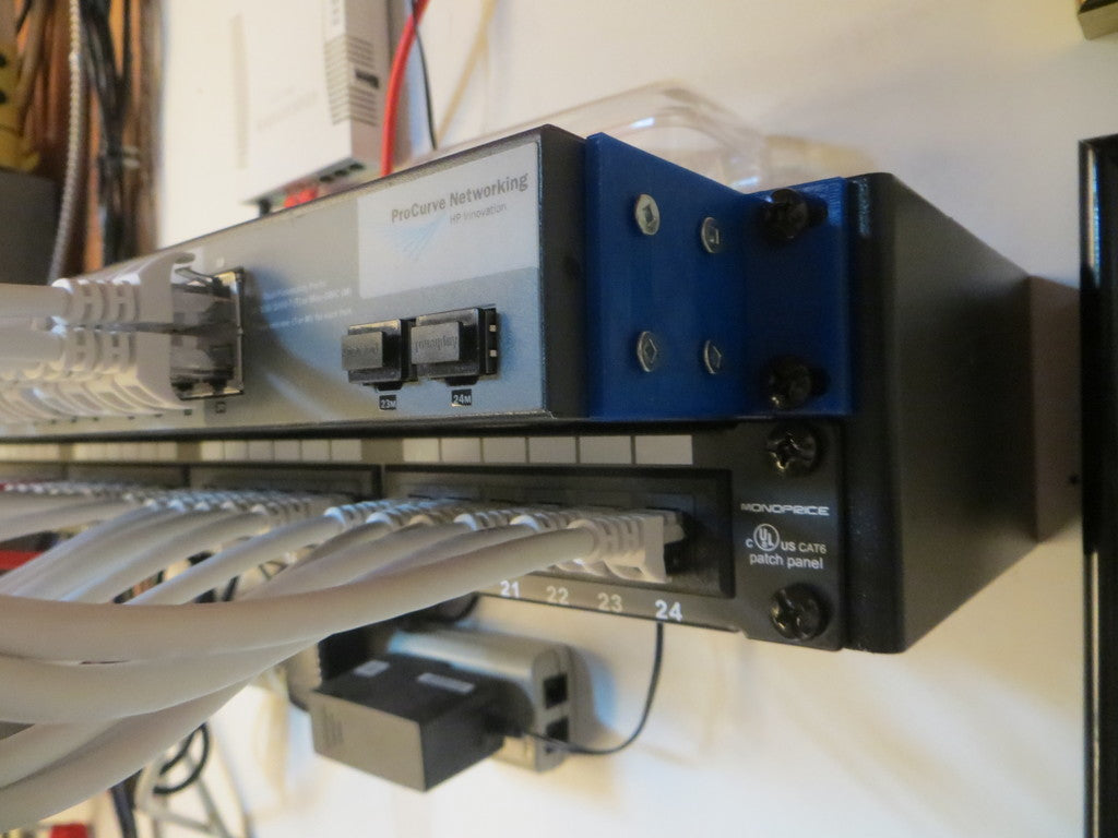 1U Switch mounting for HP 1400 24g ProCurve Switch