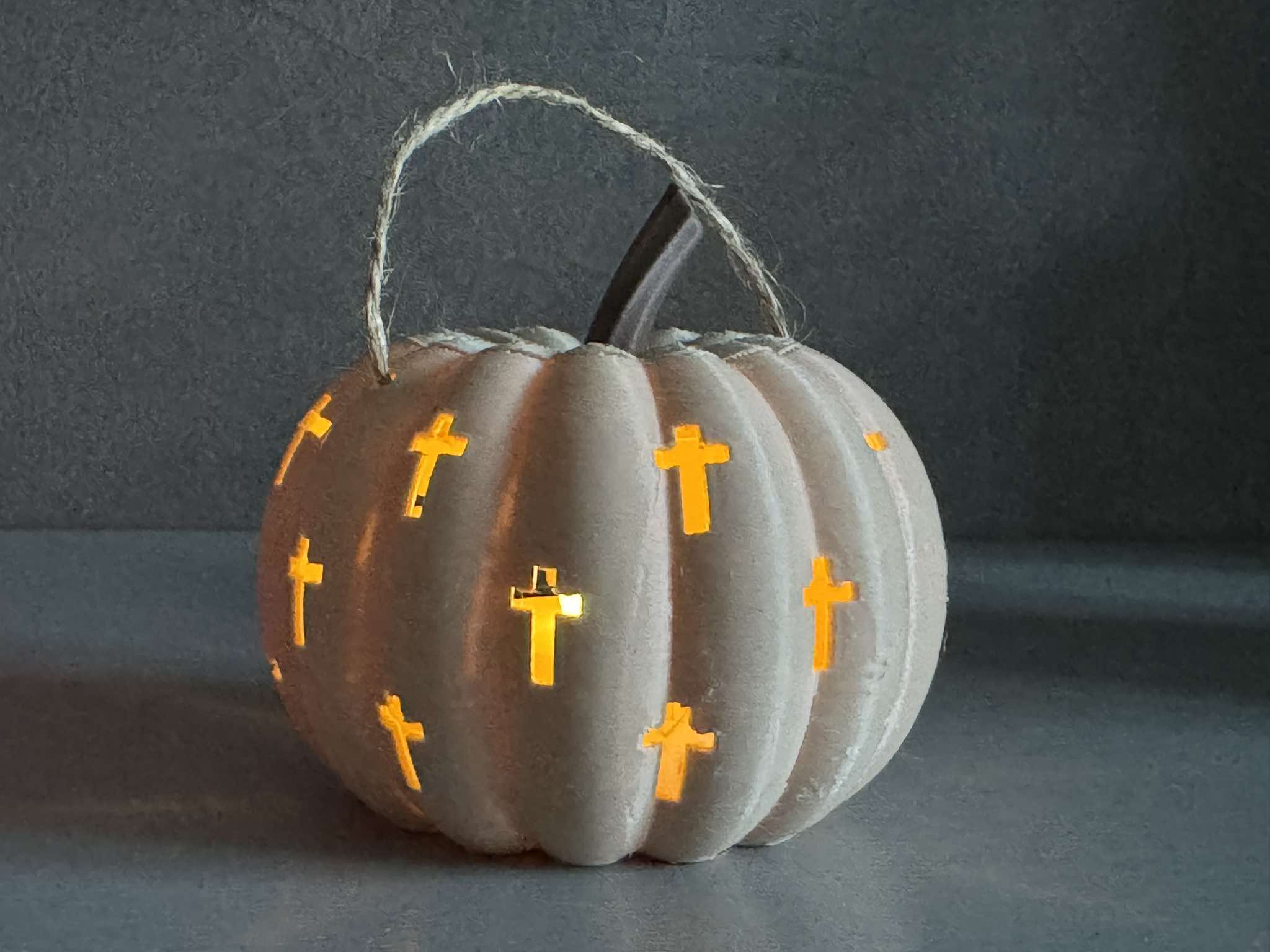 80mm Mini Pumpkin for LED Tealights with Stand