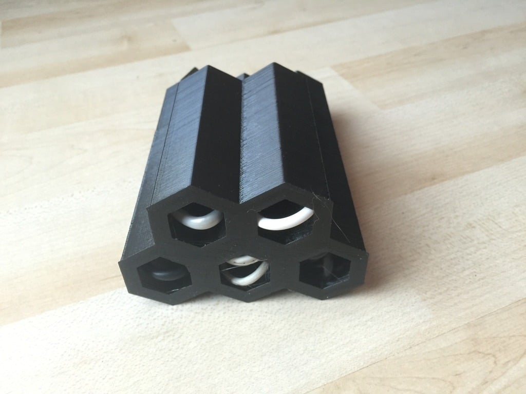 Cable Hive Lite: Compact Cable Organiser