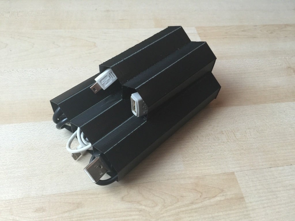 Cable Hive Lite: Compact Cable Organiser