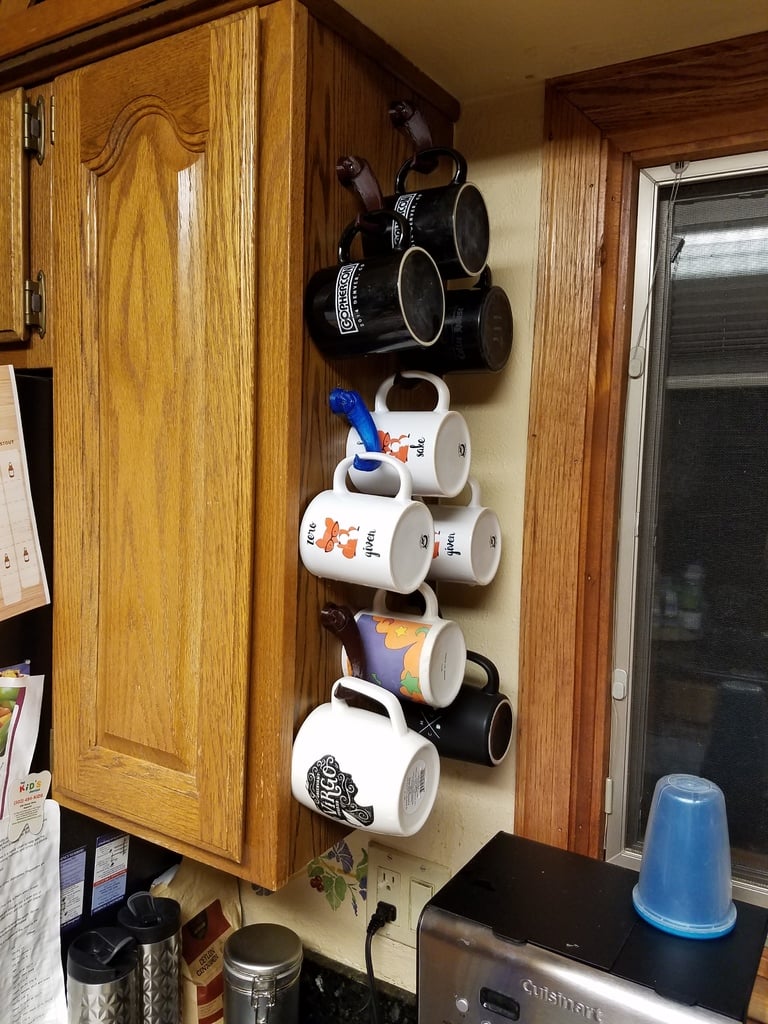 Practical Coffee Cup Hanger for Organising Cups