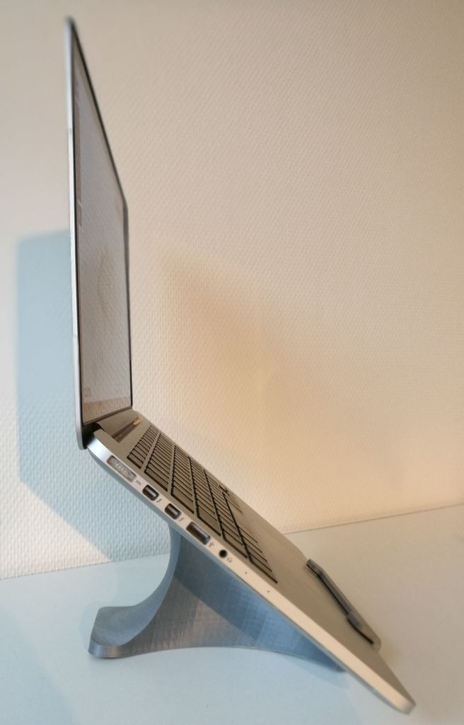 Elegant MacBook Pro Stand for 13" and 15" models
