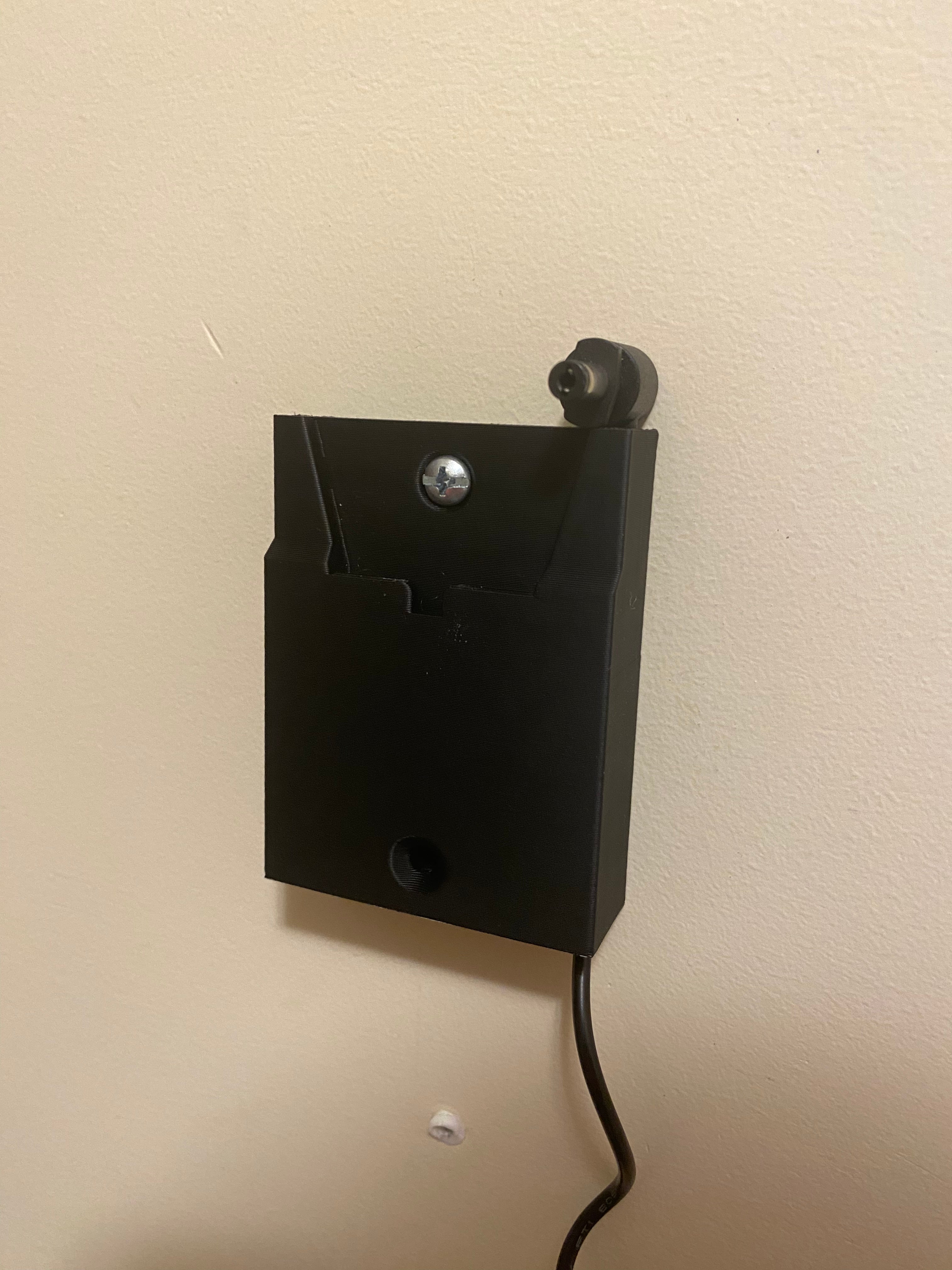 Shark Rocket Vacuum Cleaner Wall Mount with Cable Management