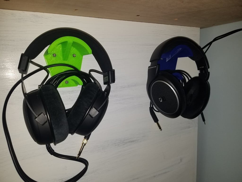 Headphone holder with cable storage