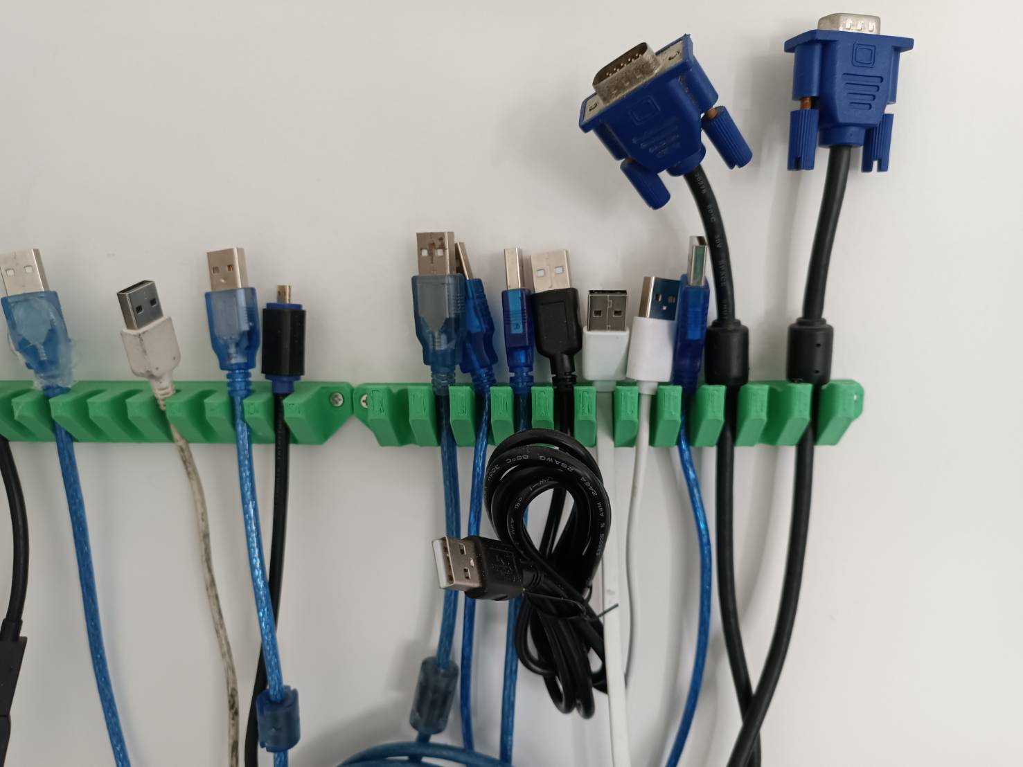 Cable holder