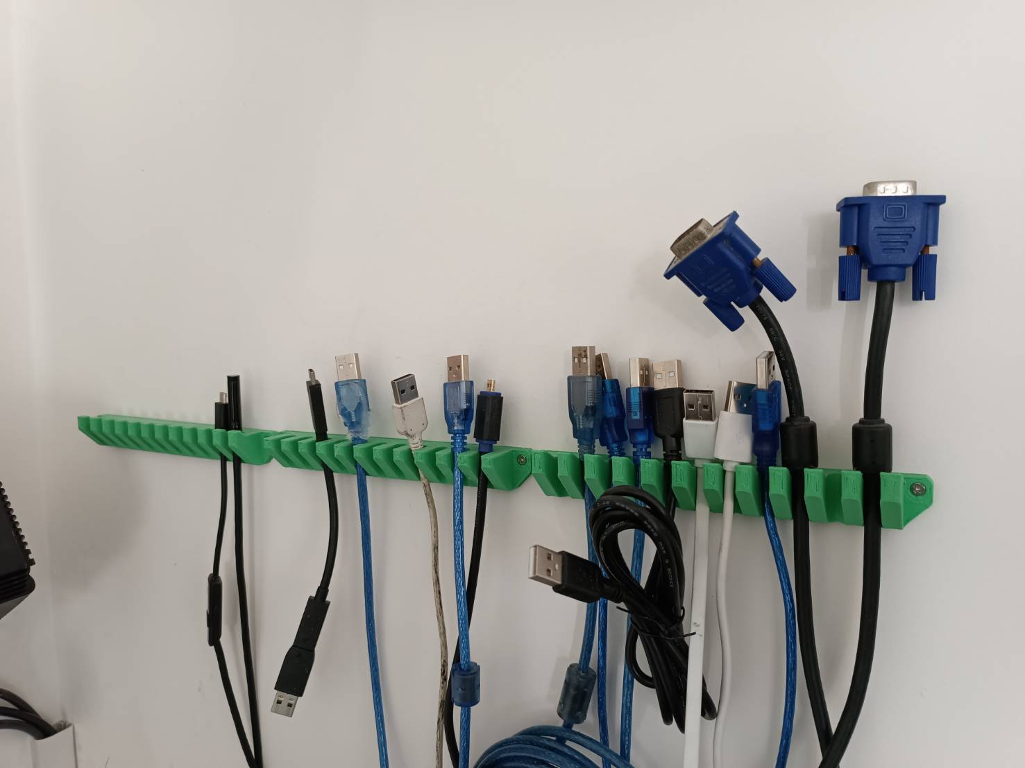 Cable holder