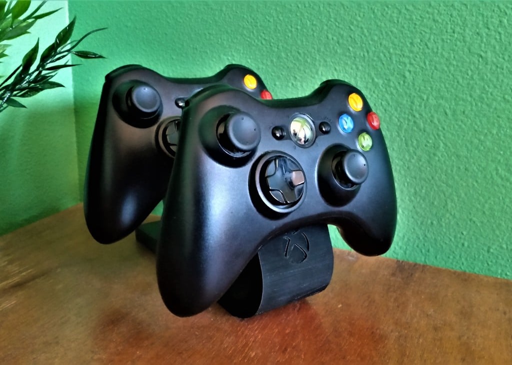 Double Xbox 360 Controller Stand