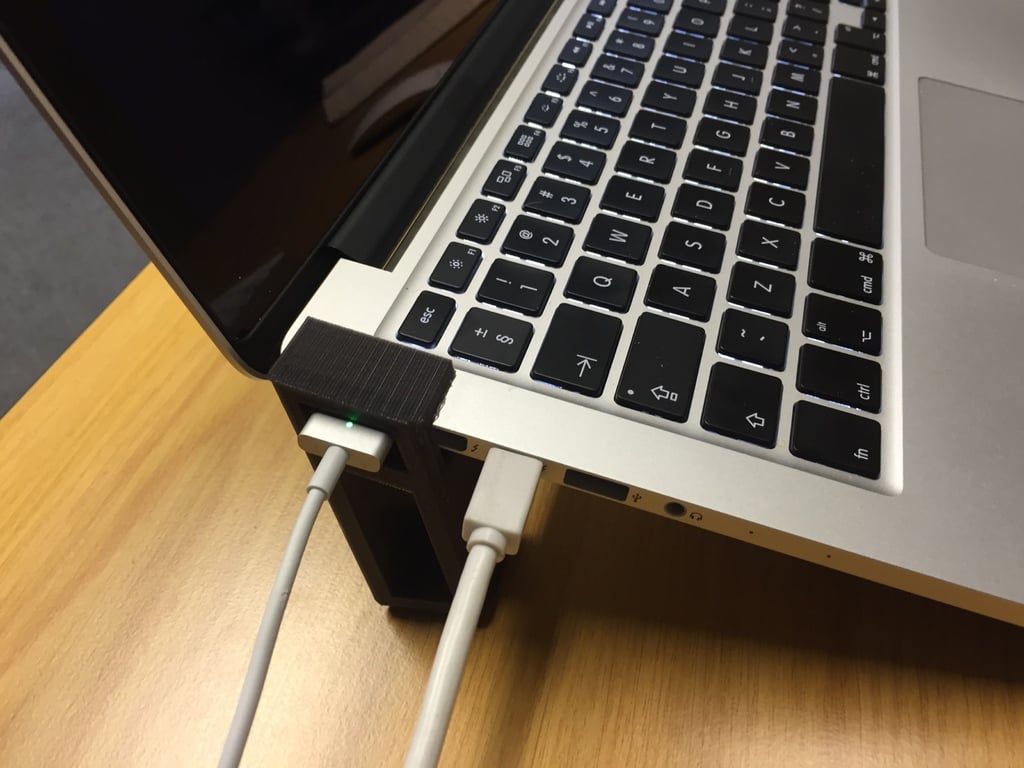 MacBook Pro Retina 13" Laptop Stand