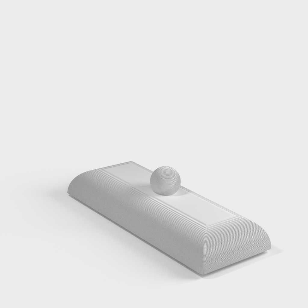 Simple Q-tip holder with internal curve slope
