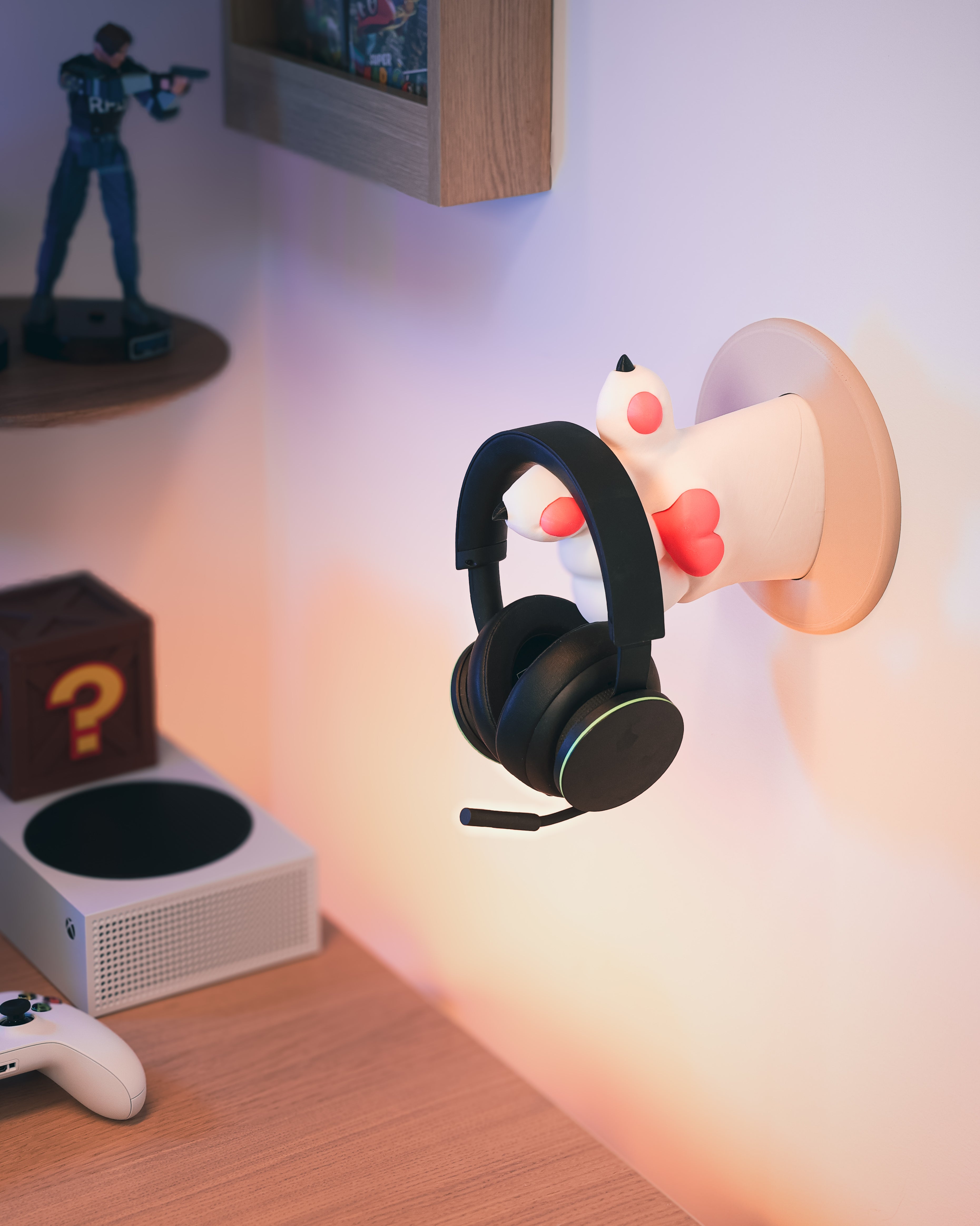 Wall-mounted Cat Paw Holder for Headsets and Bags