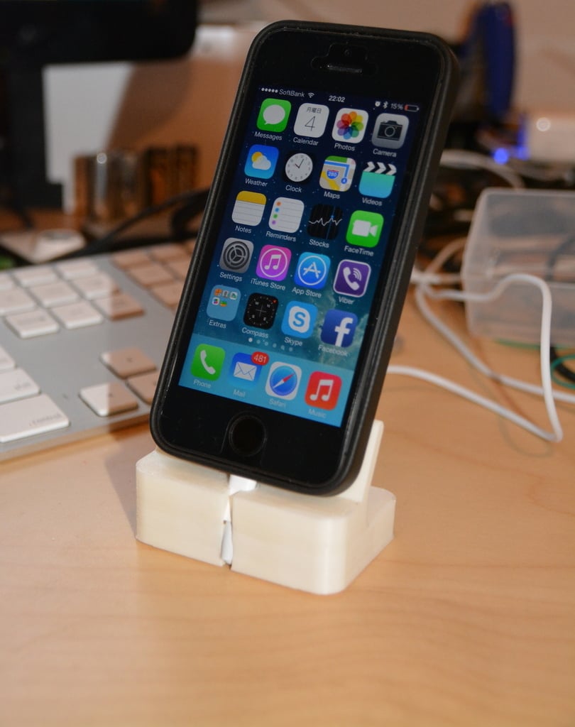 iPhone 5S Dock for use with case