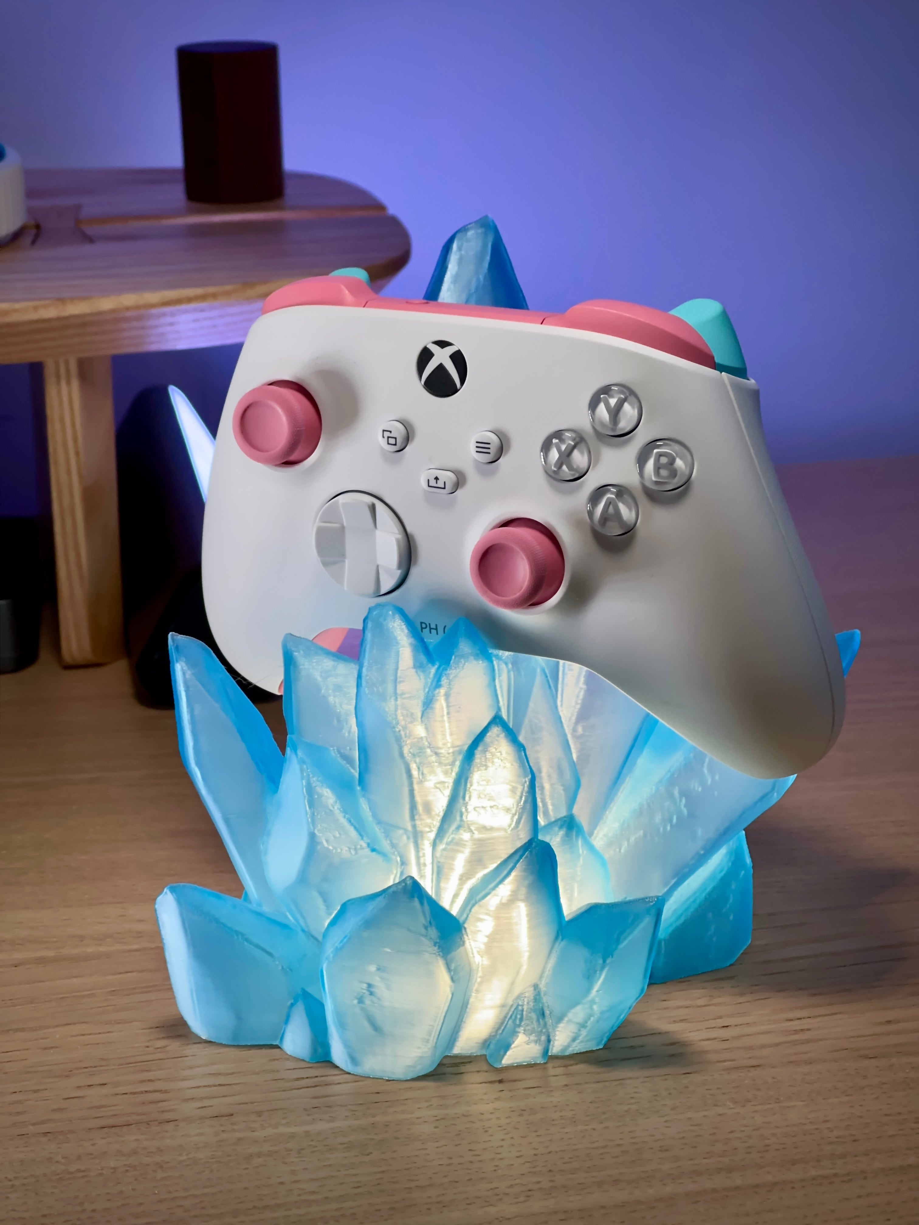 Crystal Controller Stand with LED Lighting