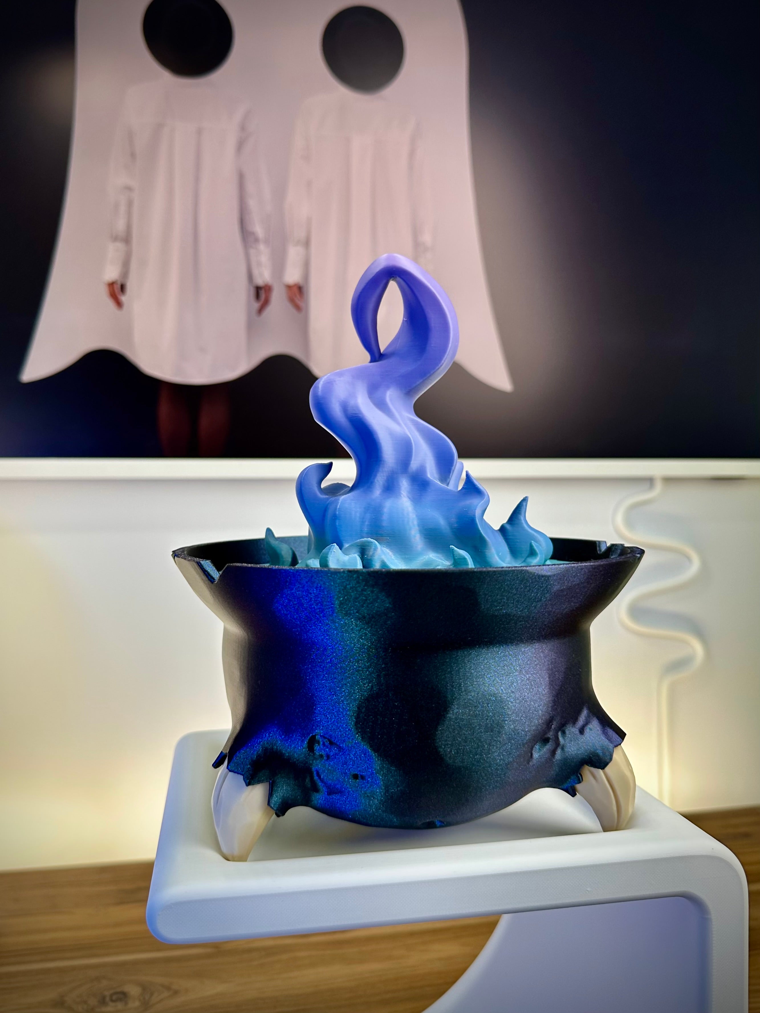 Enchanted Cauldron for Sweets and Decorations