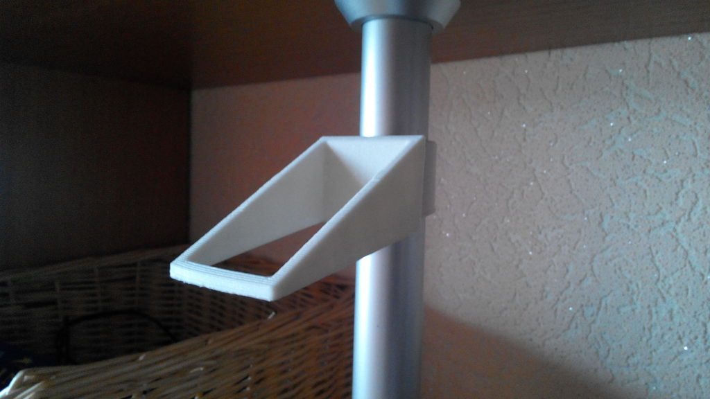 Xbox 360 controller wall mount for 28 mm pipes