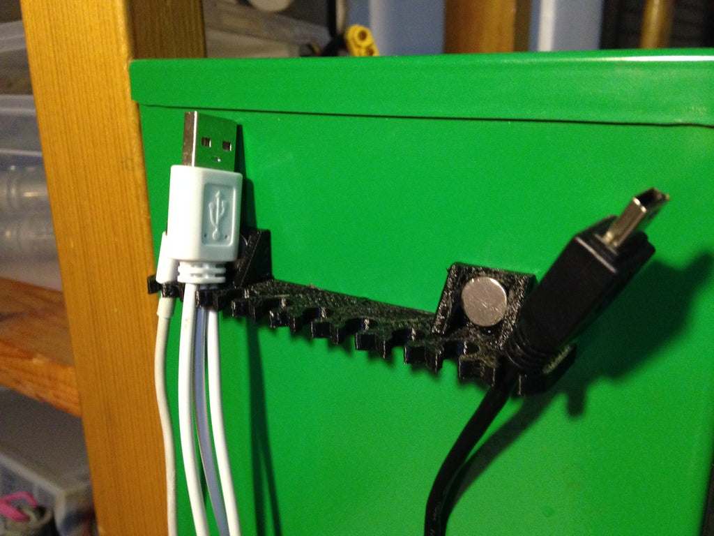 Magnetic USB Cable Hanger