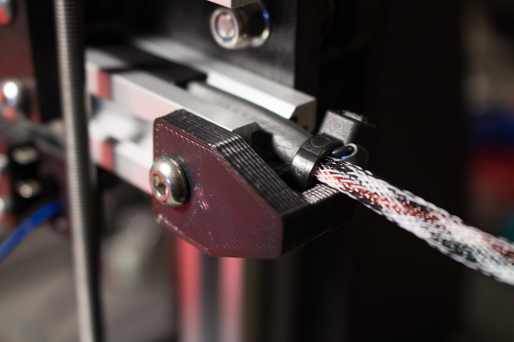 Cable management for V-Slot Printers (MakerFarm i3v)