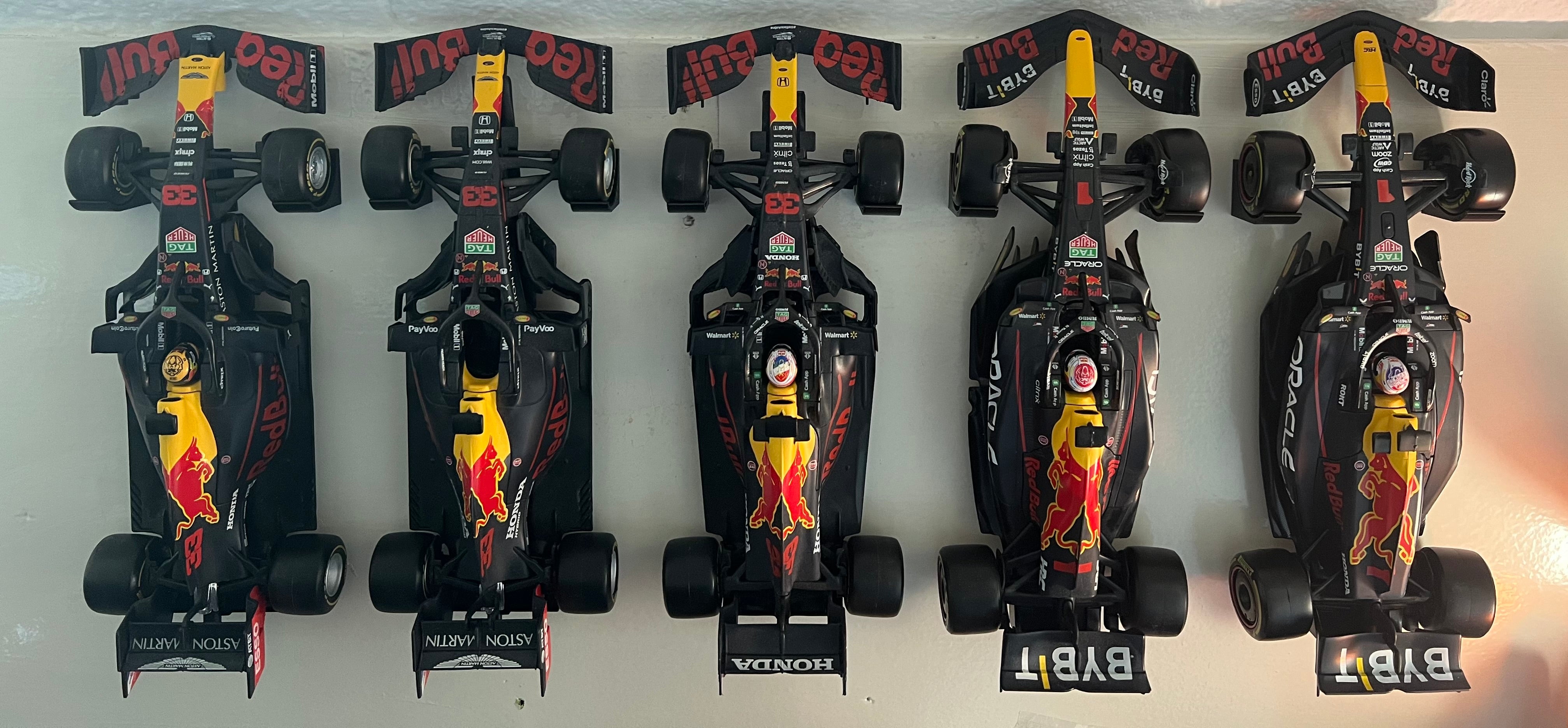 Burago Jumbo F1 wall mount (1/24)