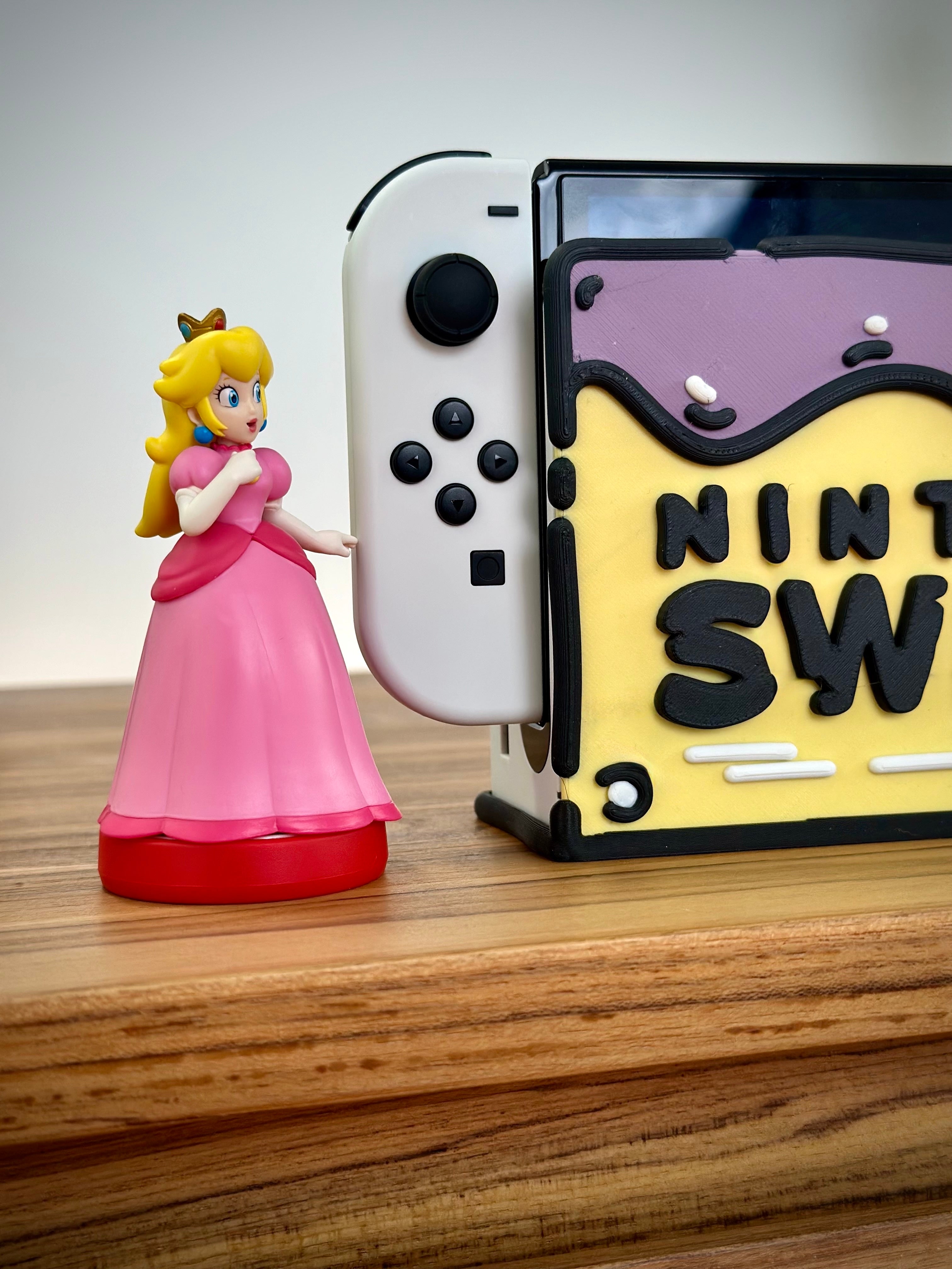 Nintendo Switch/OLED faceplate with cartoon cake design
