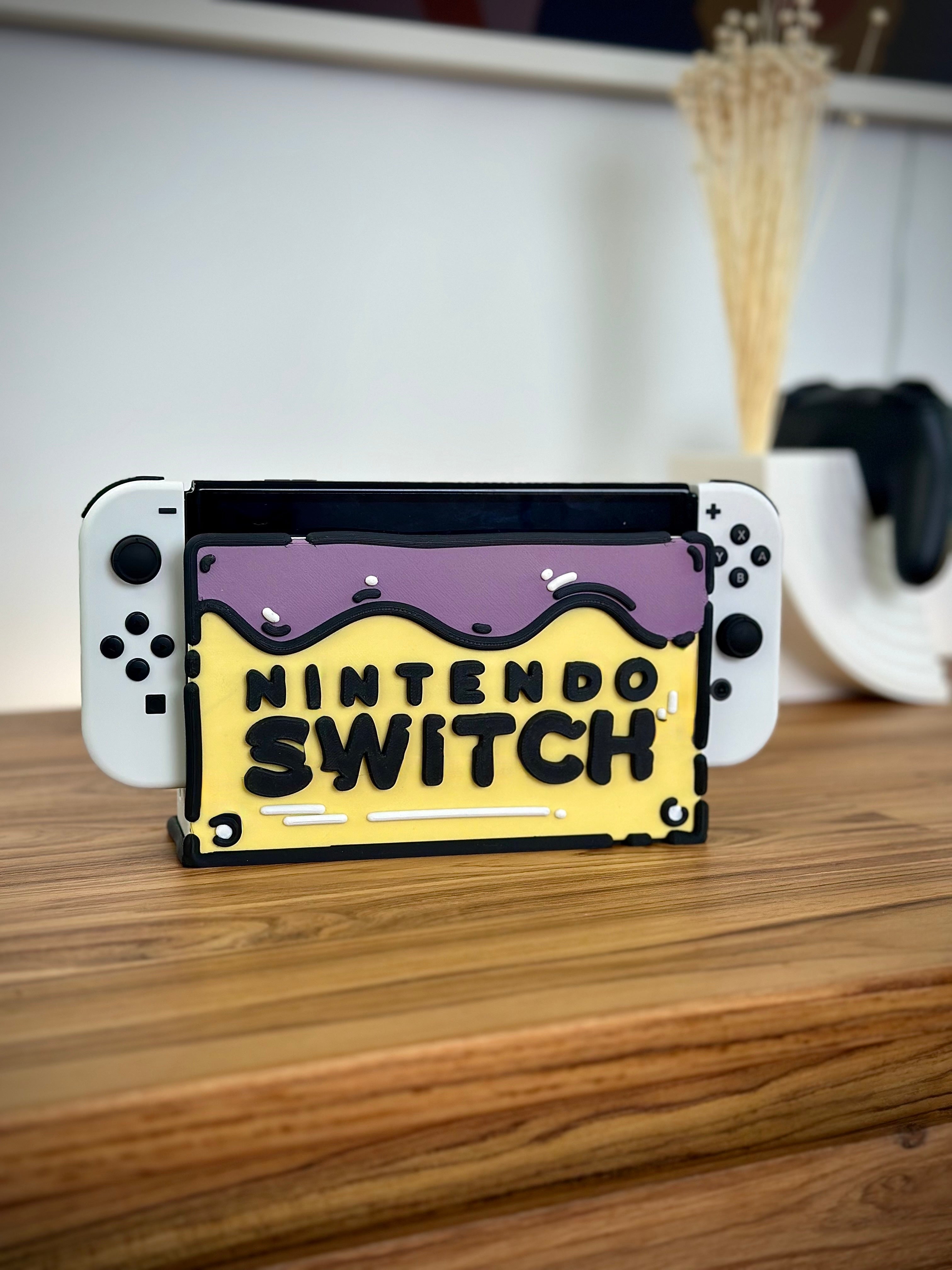 Nintendo Switch/OLED faceplate with cartoon cake design