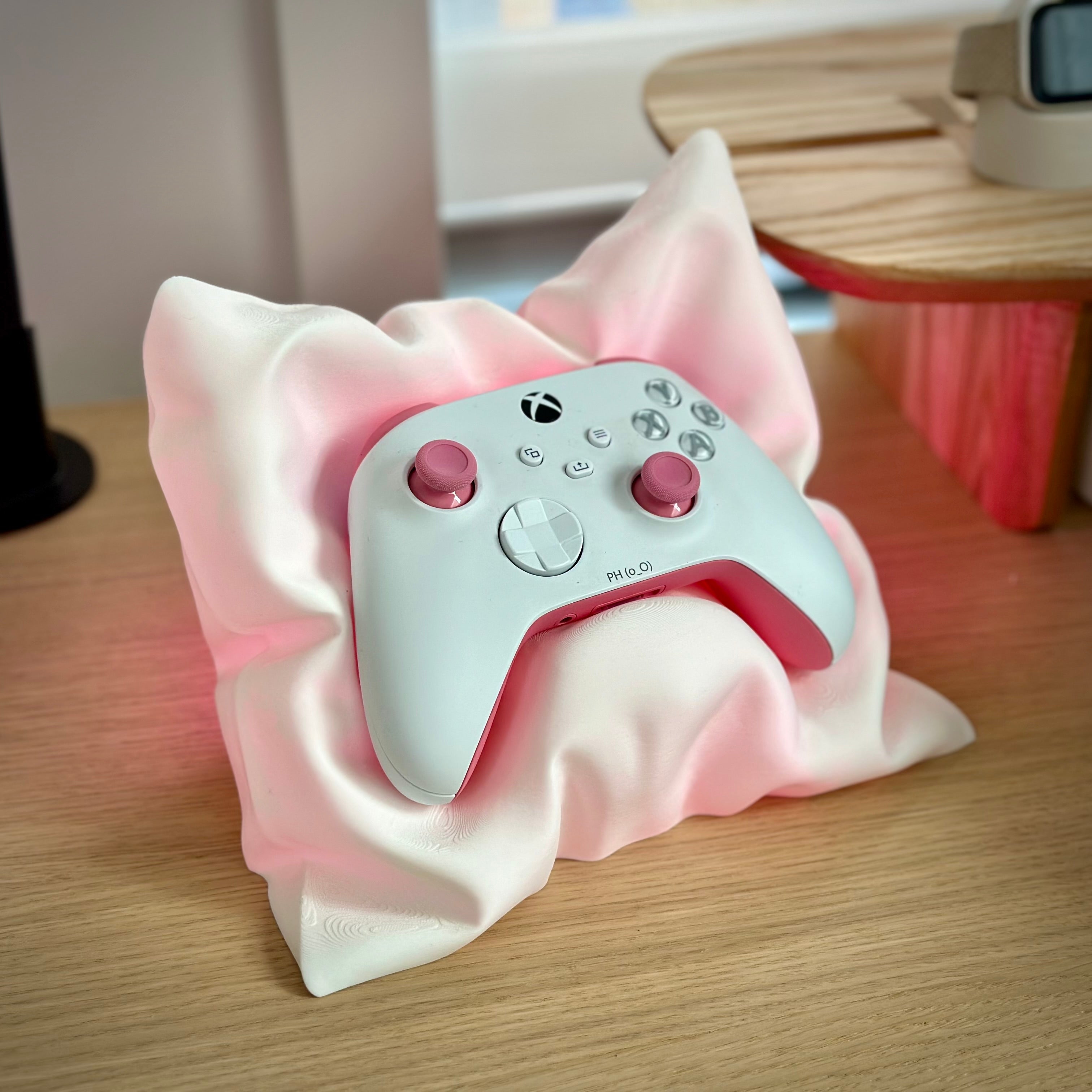 Xbox and Switch Pro Controller Pillow Holder