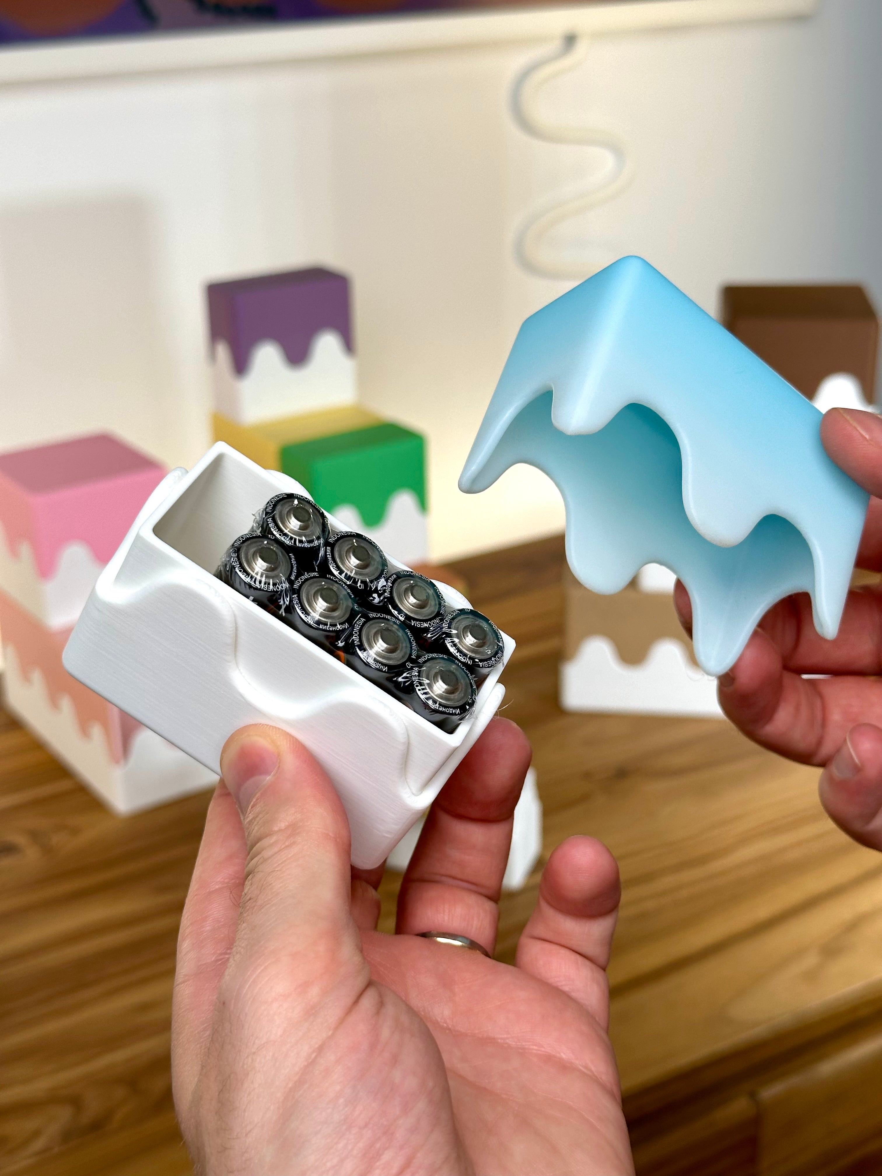 Cute Stackable Boxes with Wavy Design