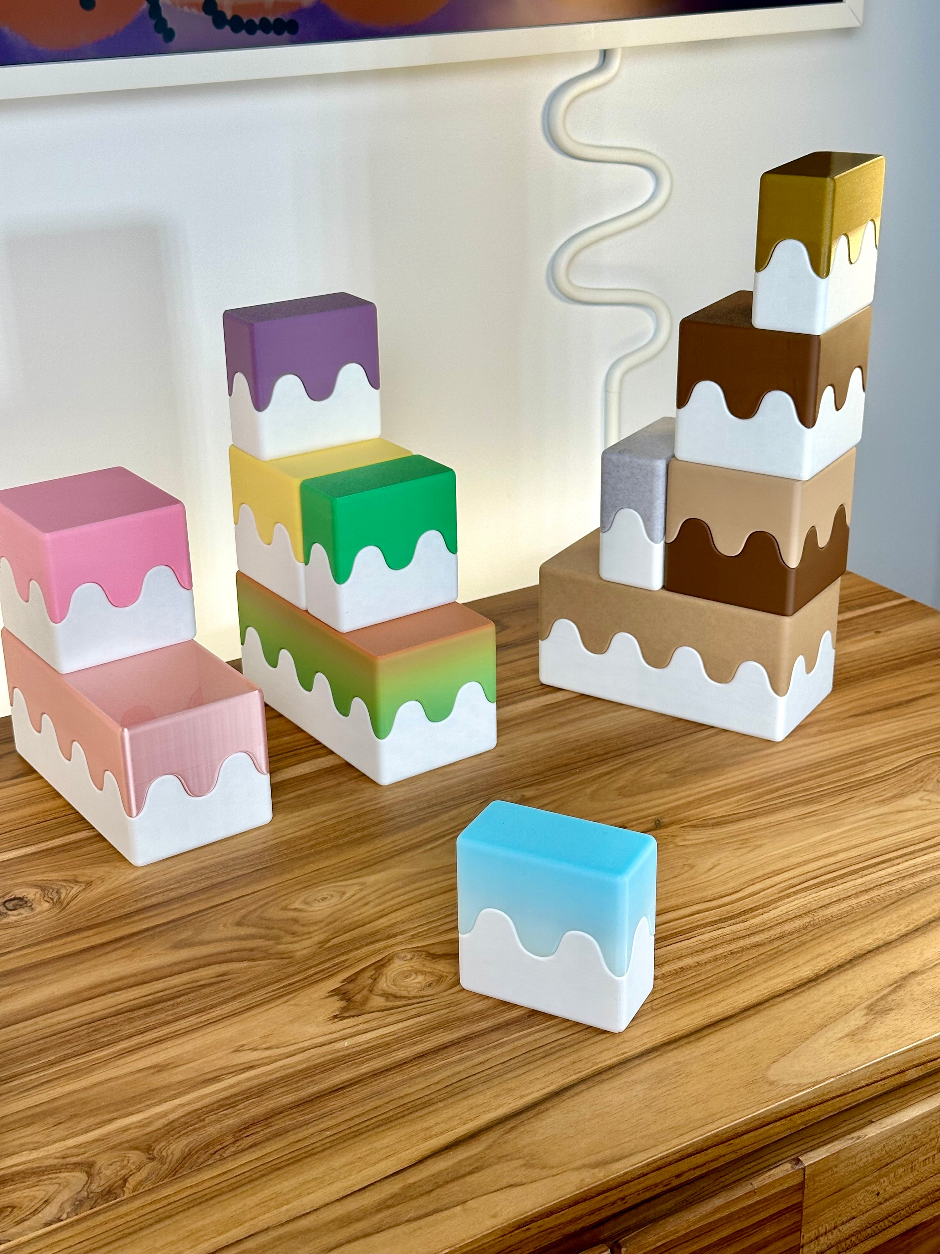 Cute Stackable Boxes with Wavy Design