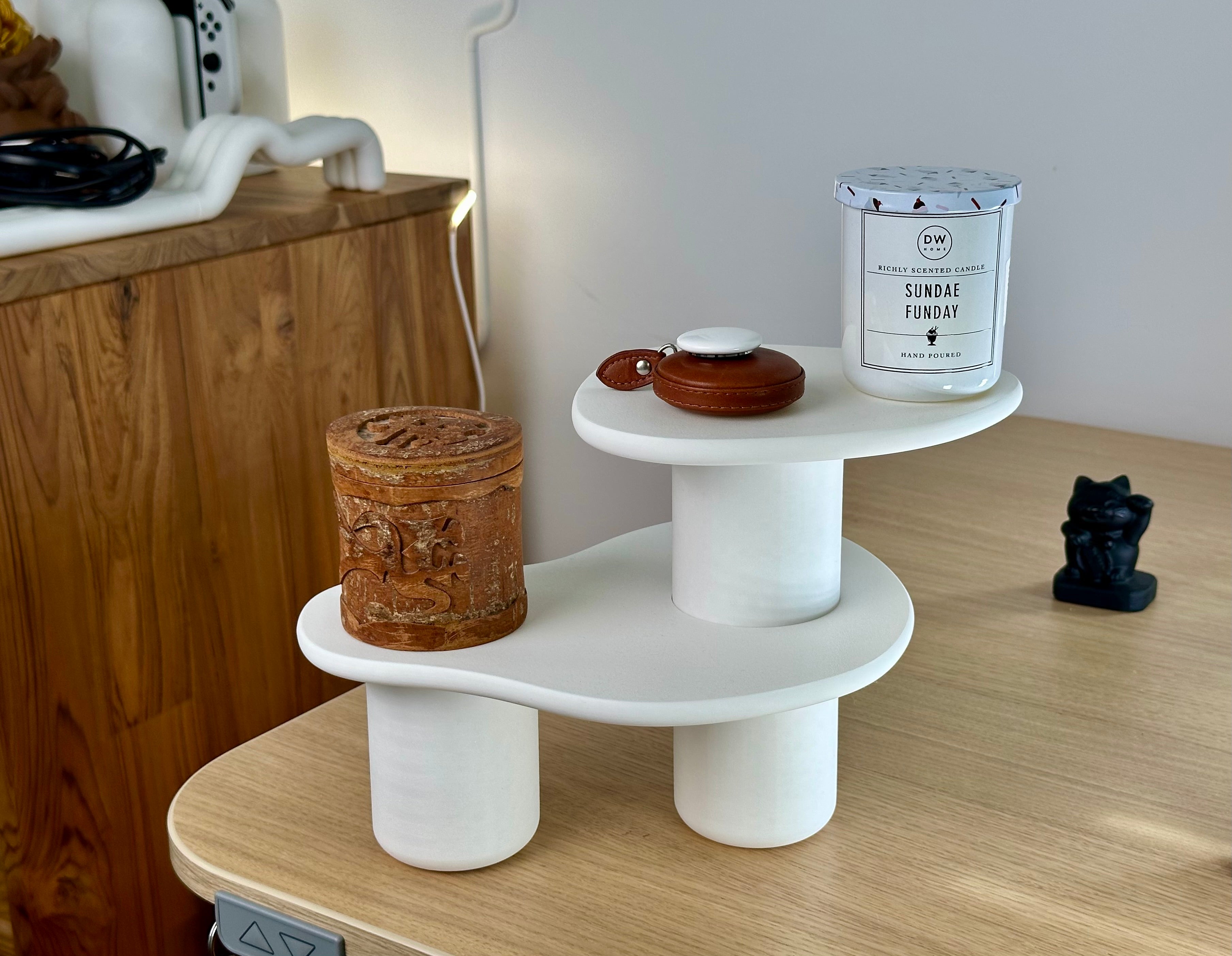 Stylish modern wavy stand for desktop