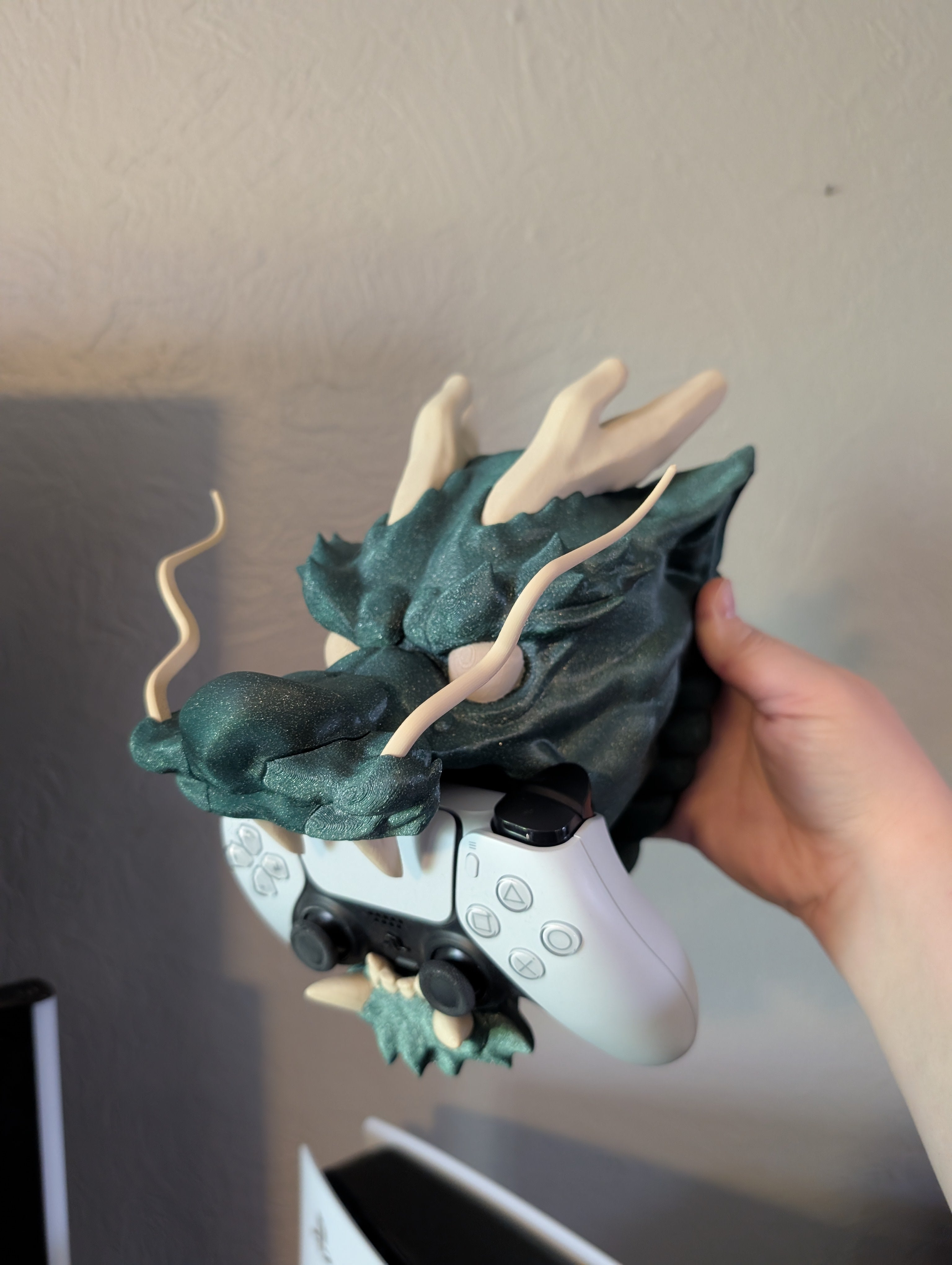 Dragon Controller Stand for Gaming Controllers