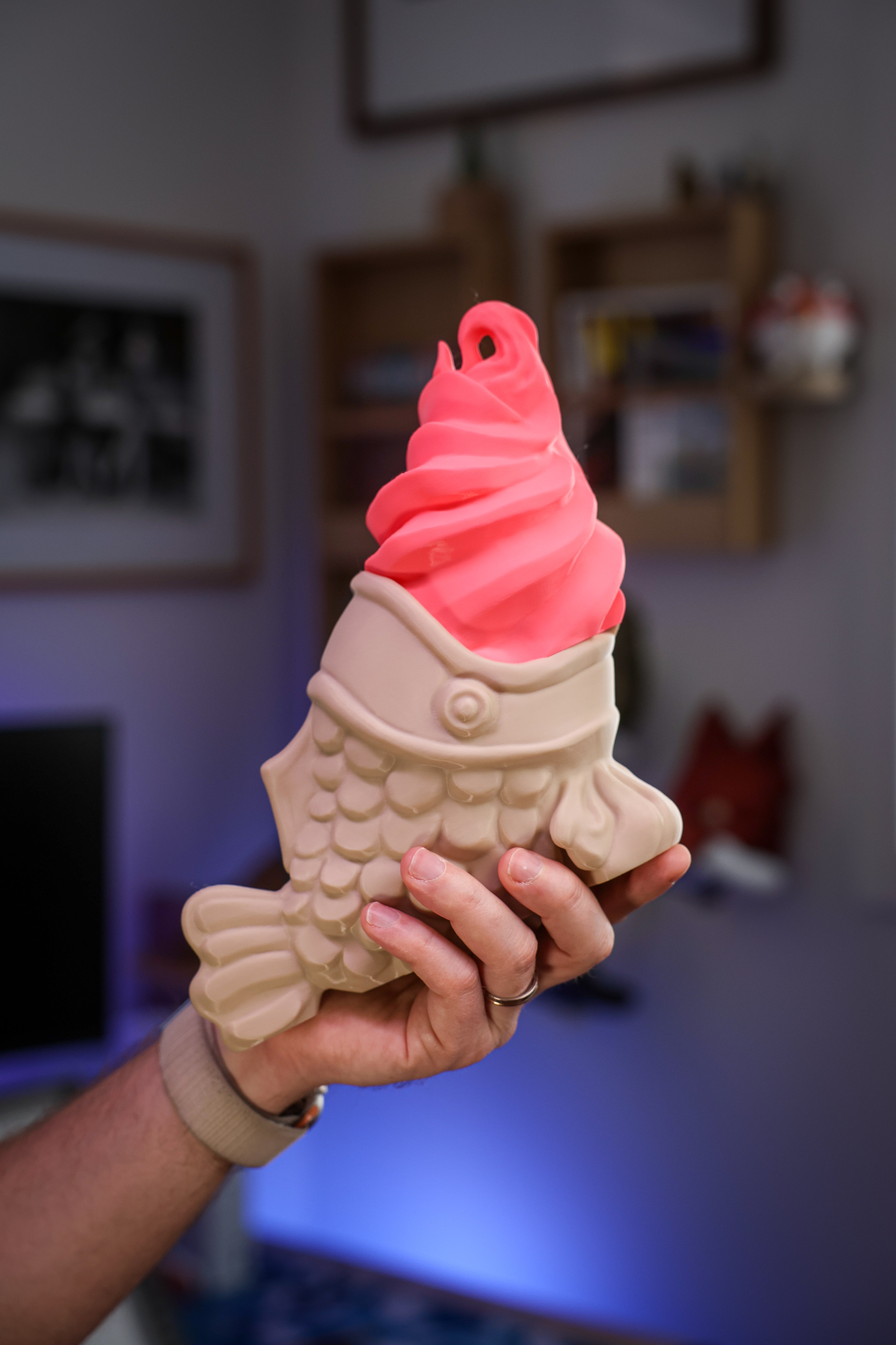 Taiyaki Ice Cream Holder for Desk Organization