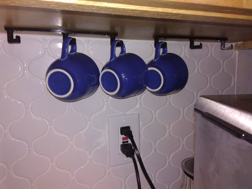 Space-saving Hanger for Cups and Mugs