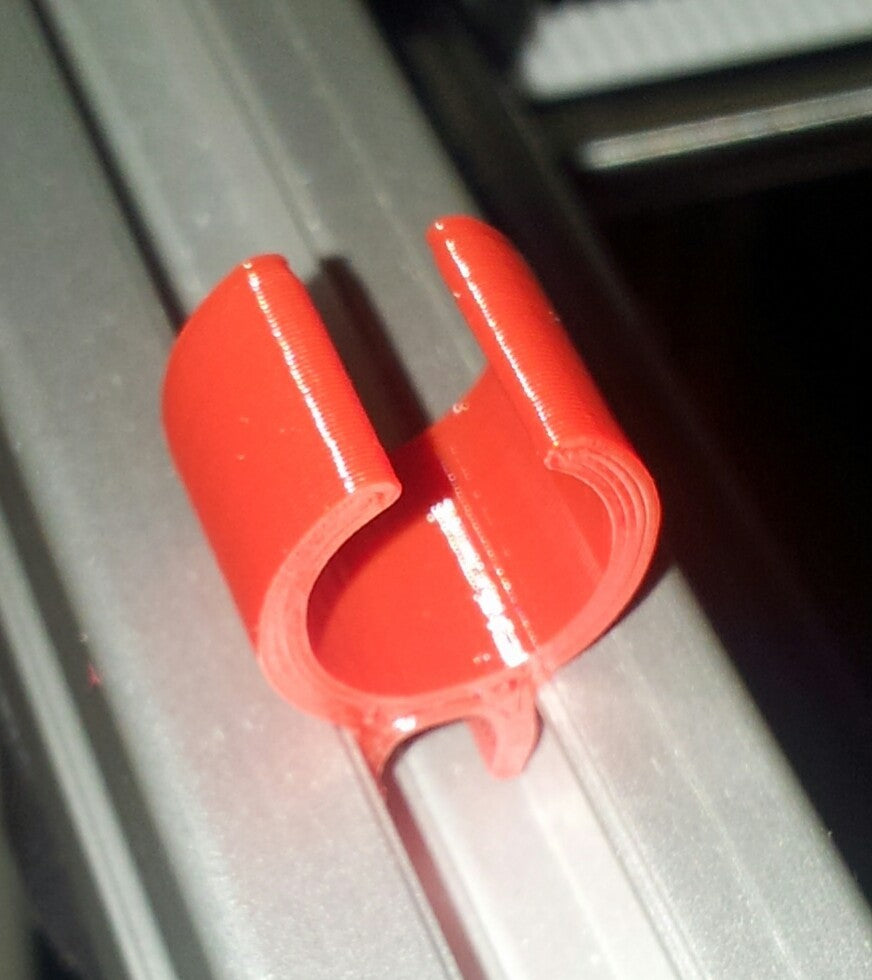 Cable clip for 2020 extrusion profile