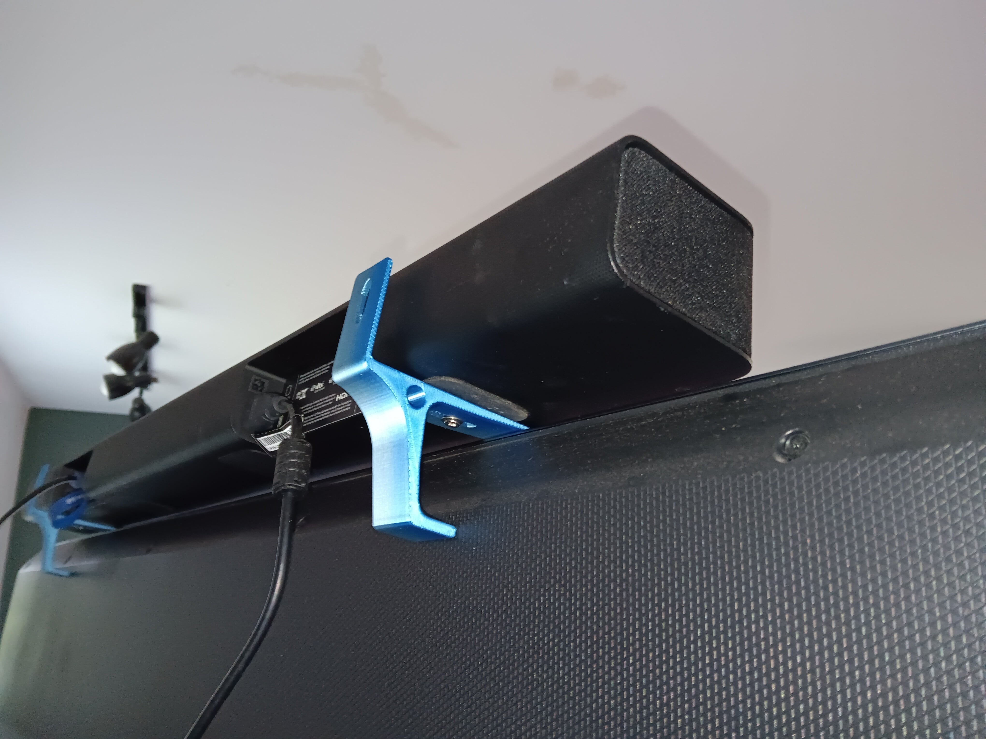 Universal Mounting Bracket for Soundbar - Top and Rear Mounting